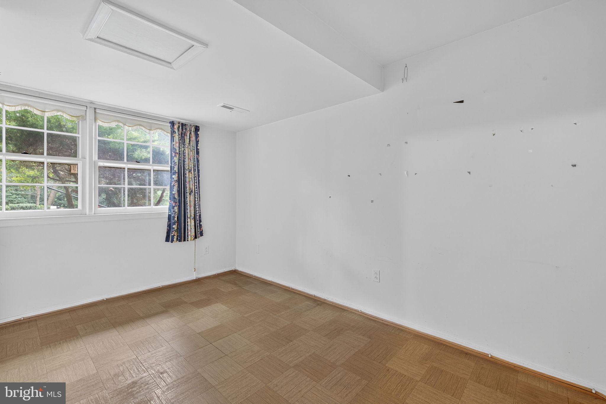 TYSONS GREEN - Residential