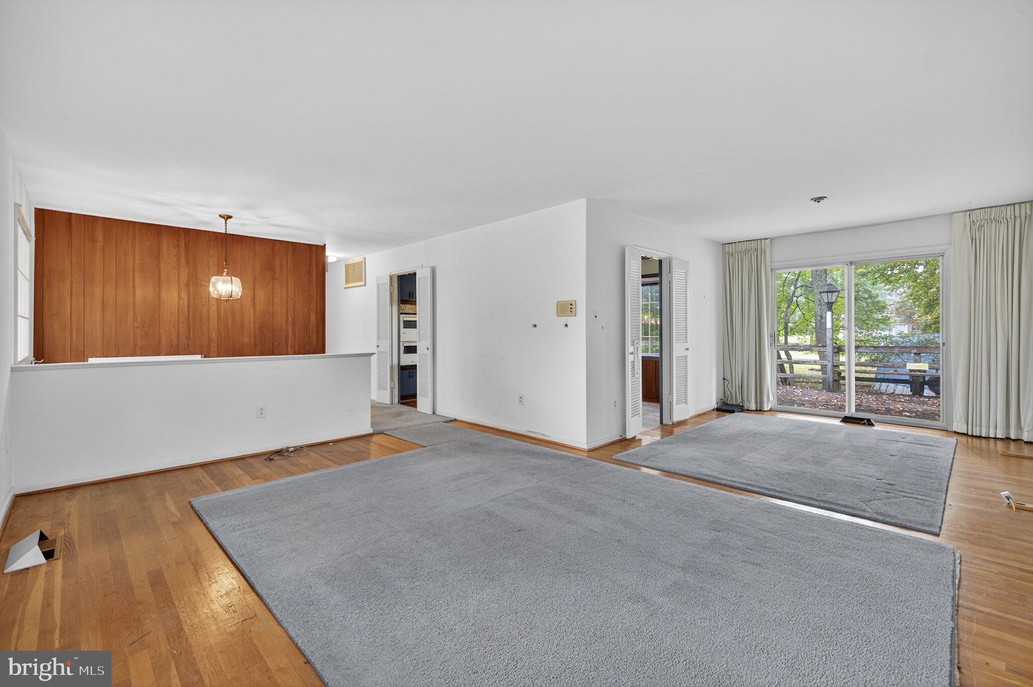 1604 PALM SPRINGS DRIVE