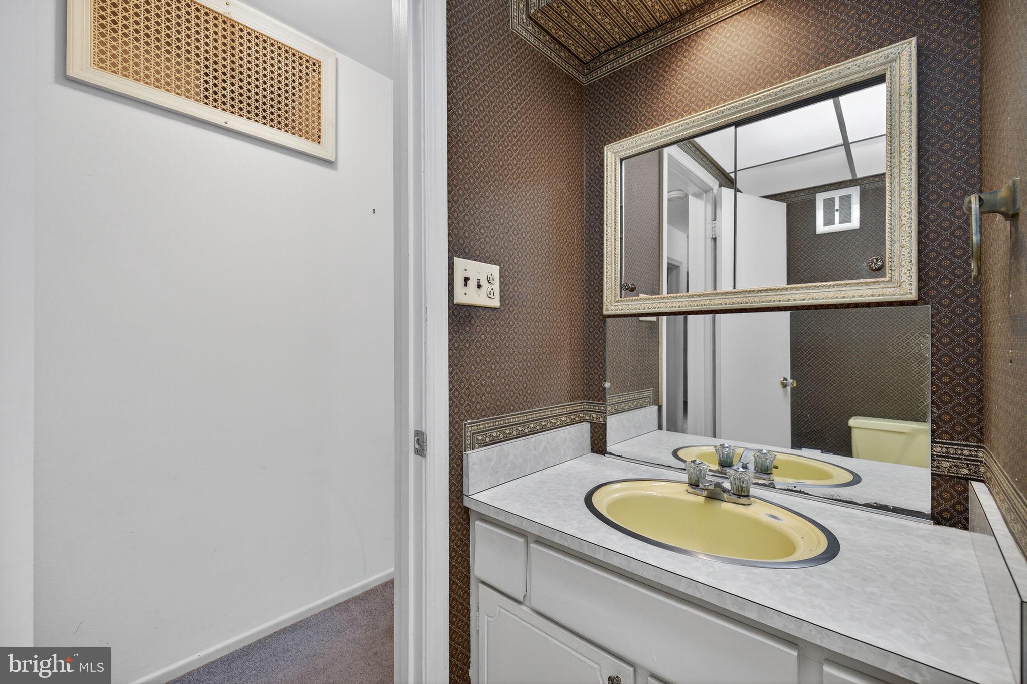 TYSONS GREEN - Residential