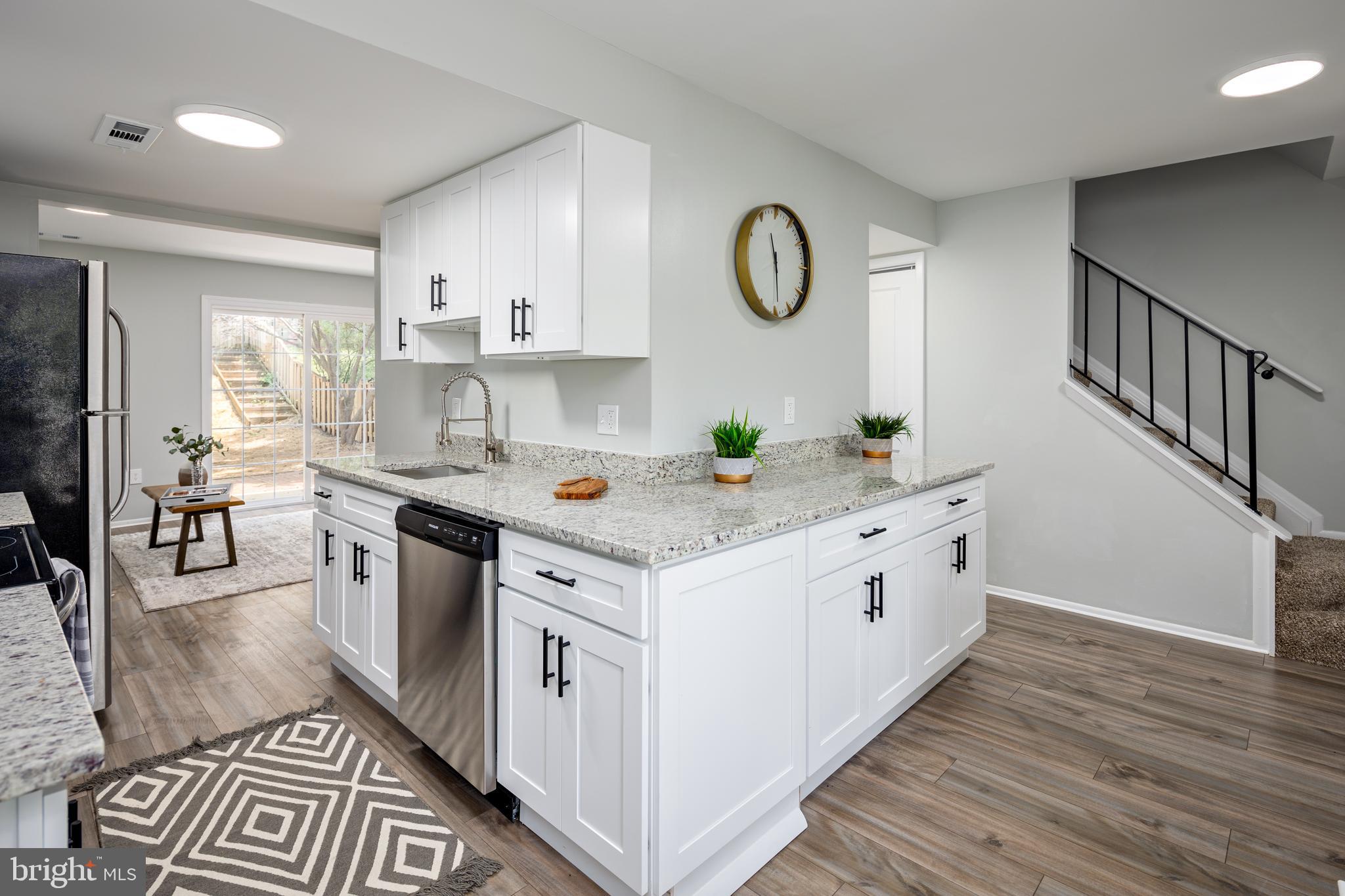 WHISPERING WOODS - Residential