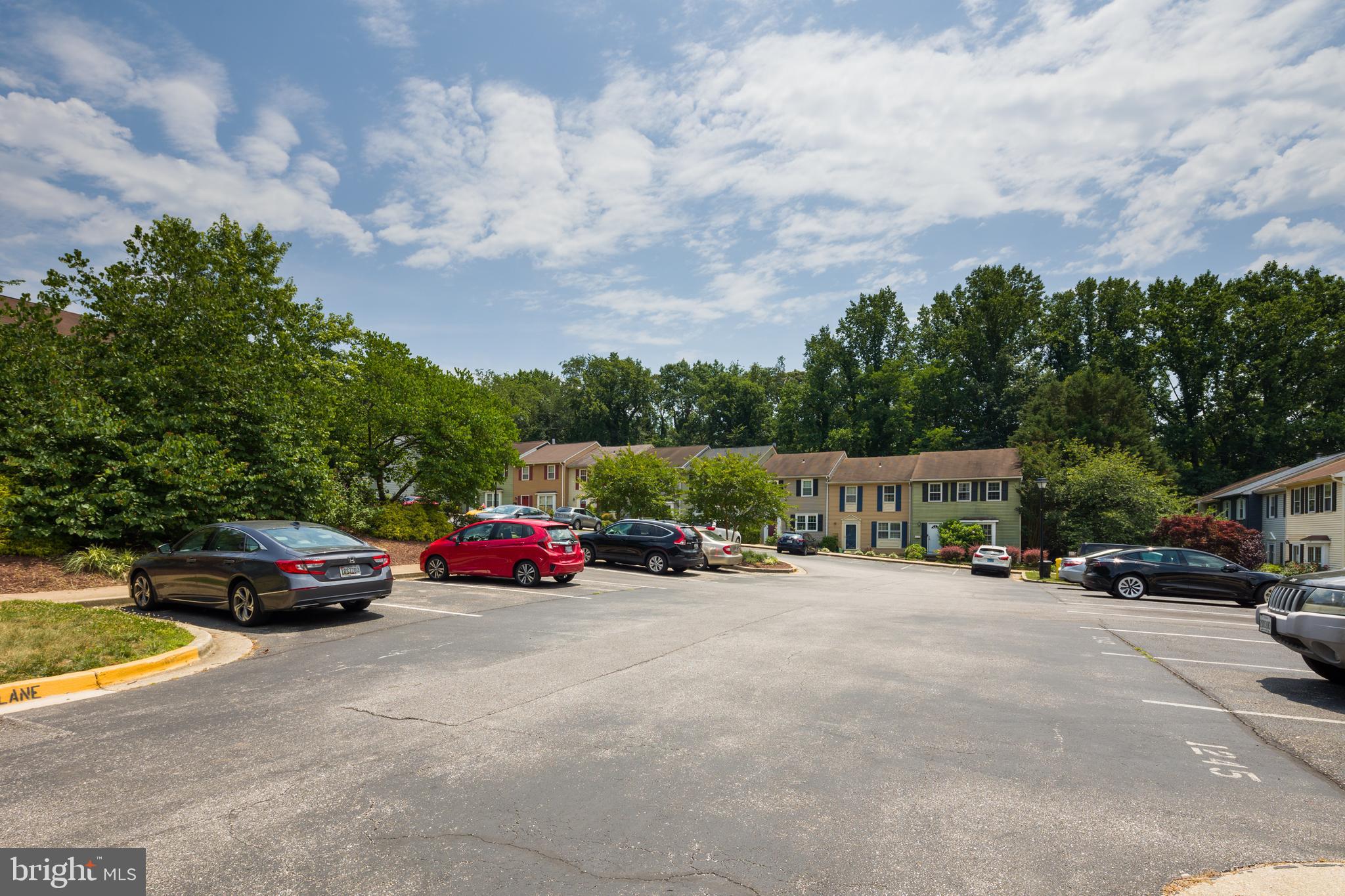 WHISPERING WOODS - Residential