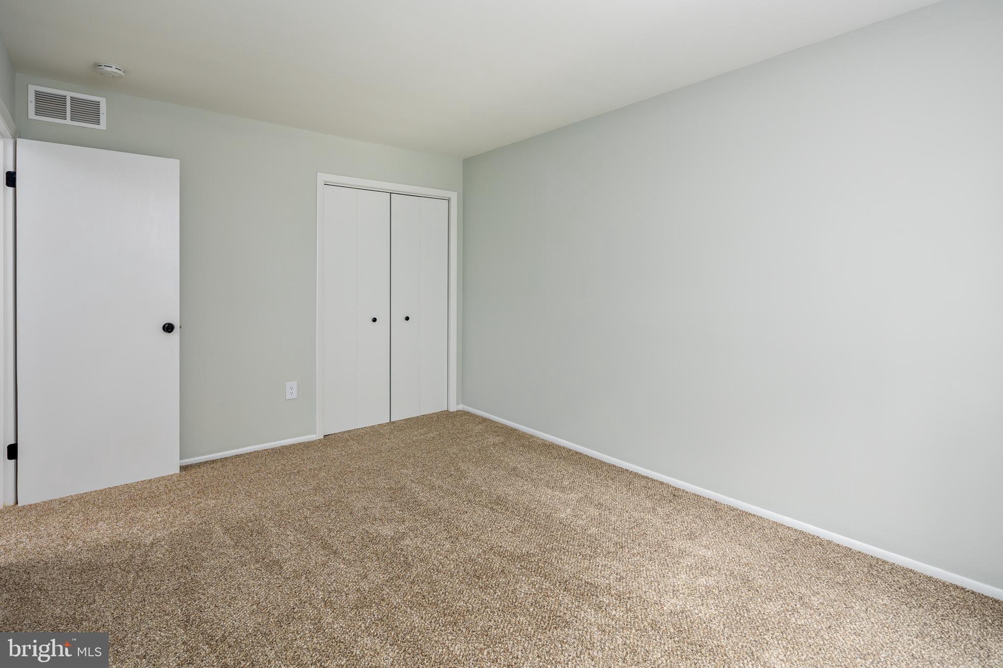 WHISPERING WOODS - Residential