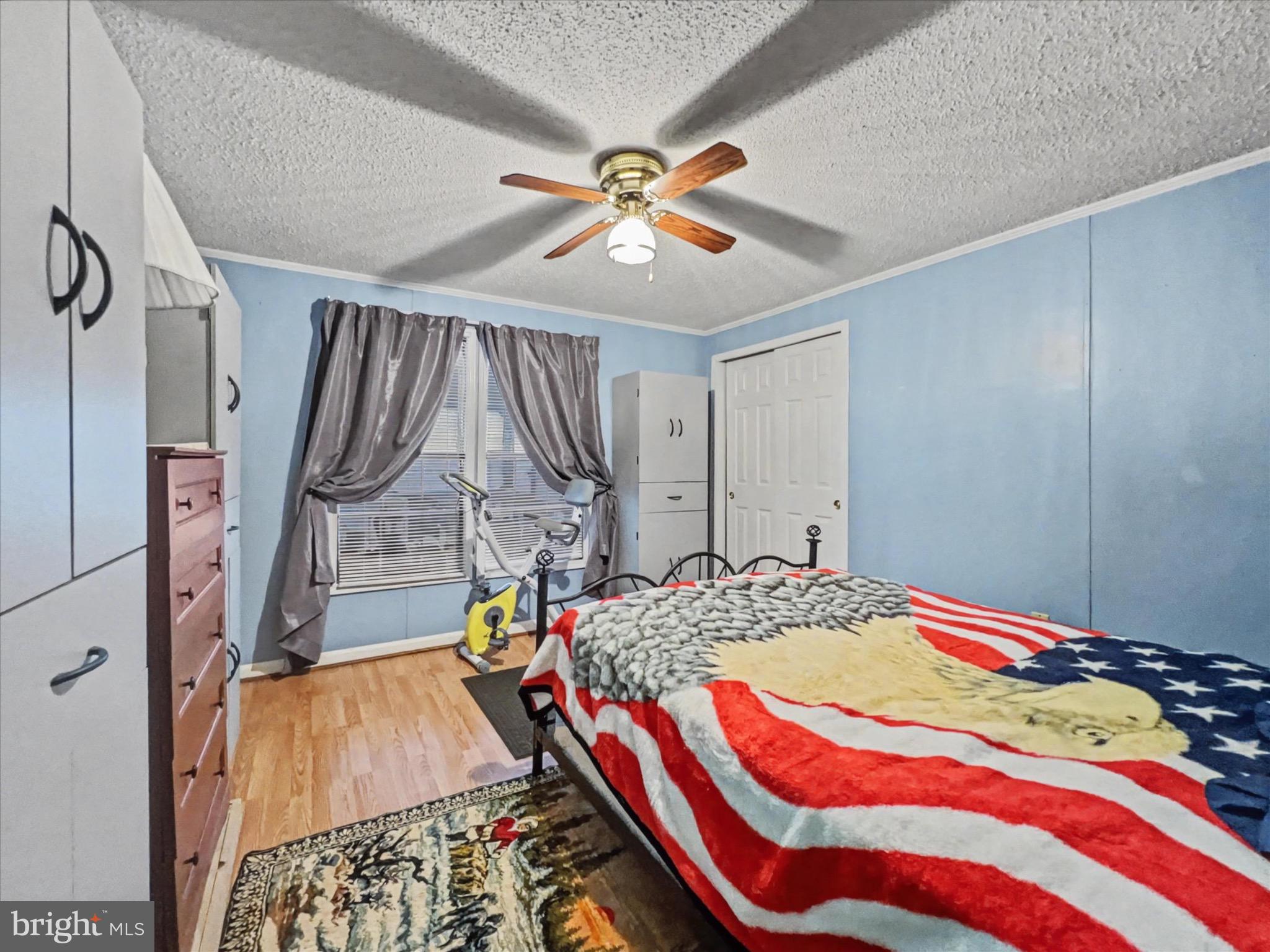 MURRAY MANOR - Residential