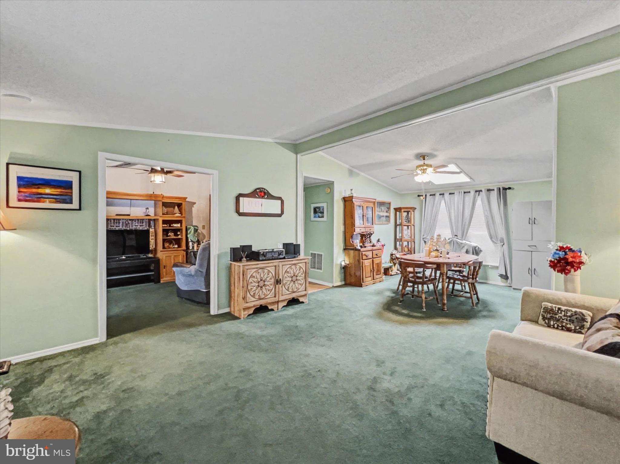 MURRAY MANOR - Residential