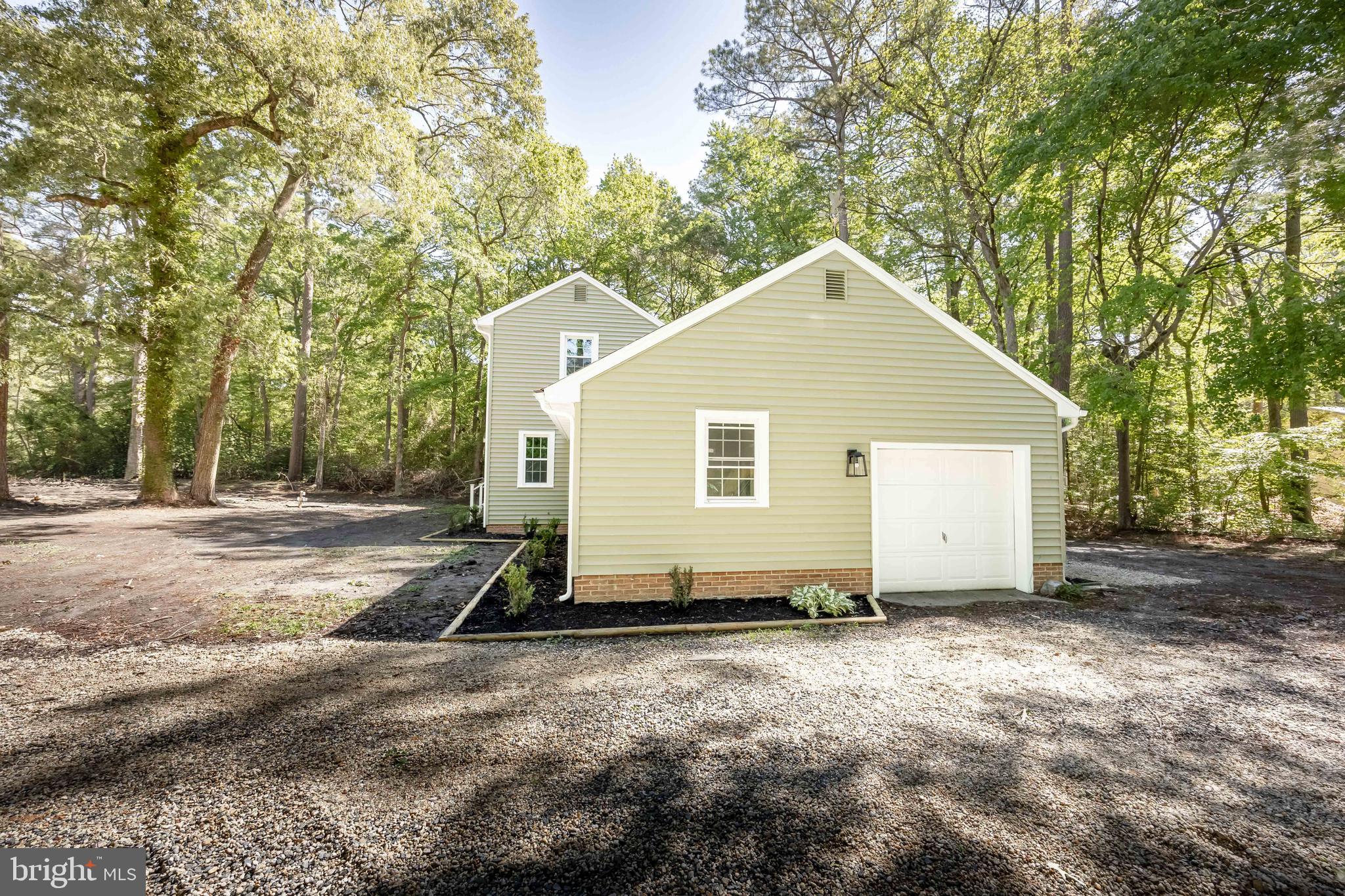 2033 WILDWOOD TRAIL