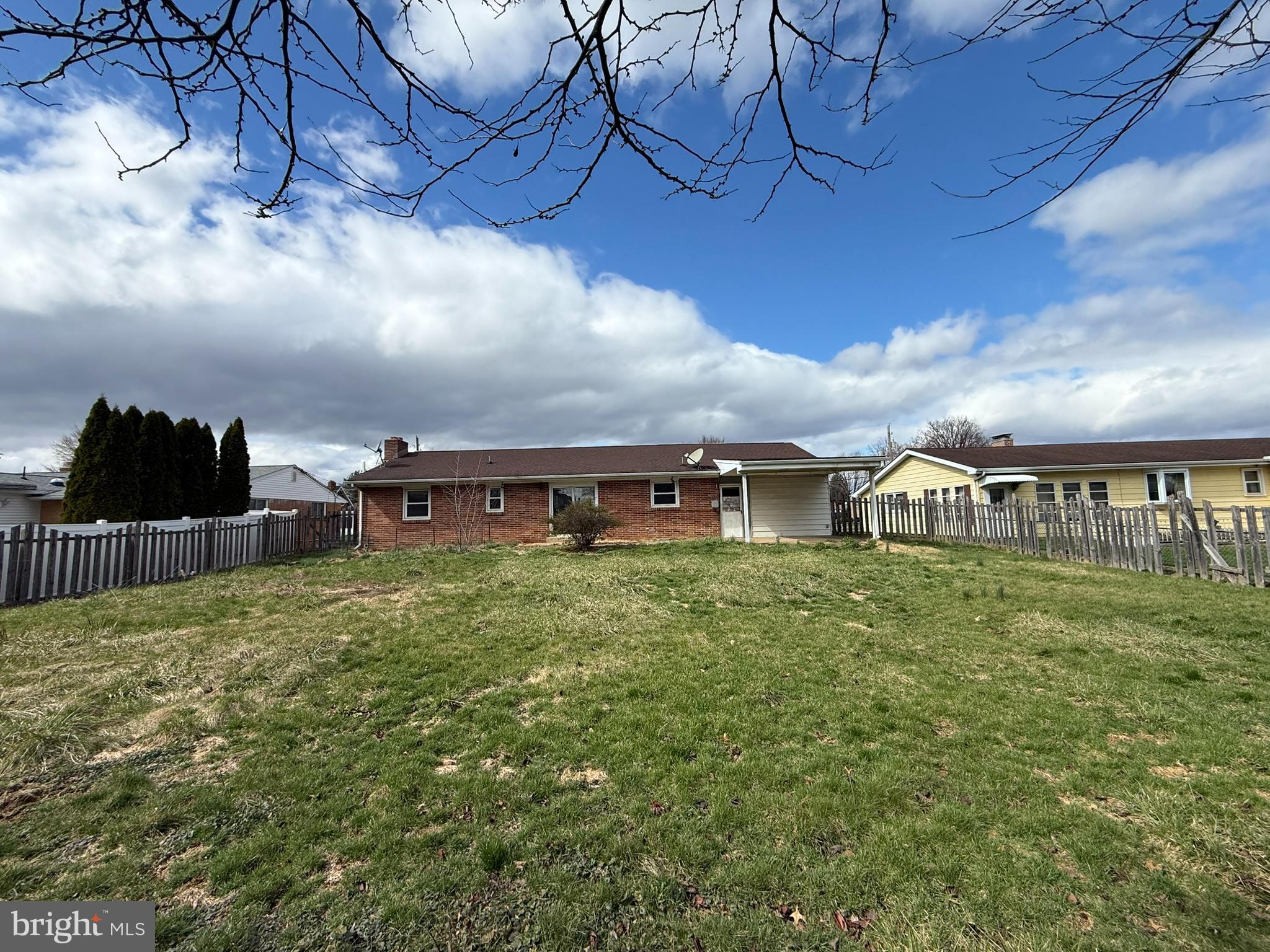 ORCHARD CREST - Residential