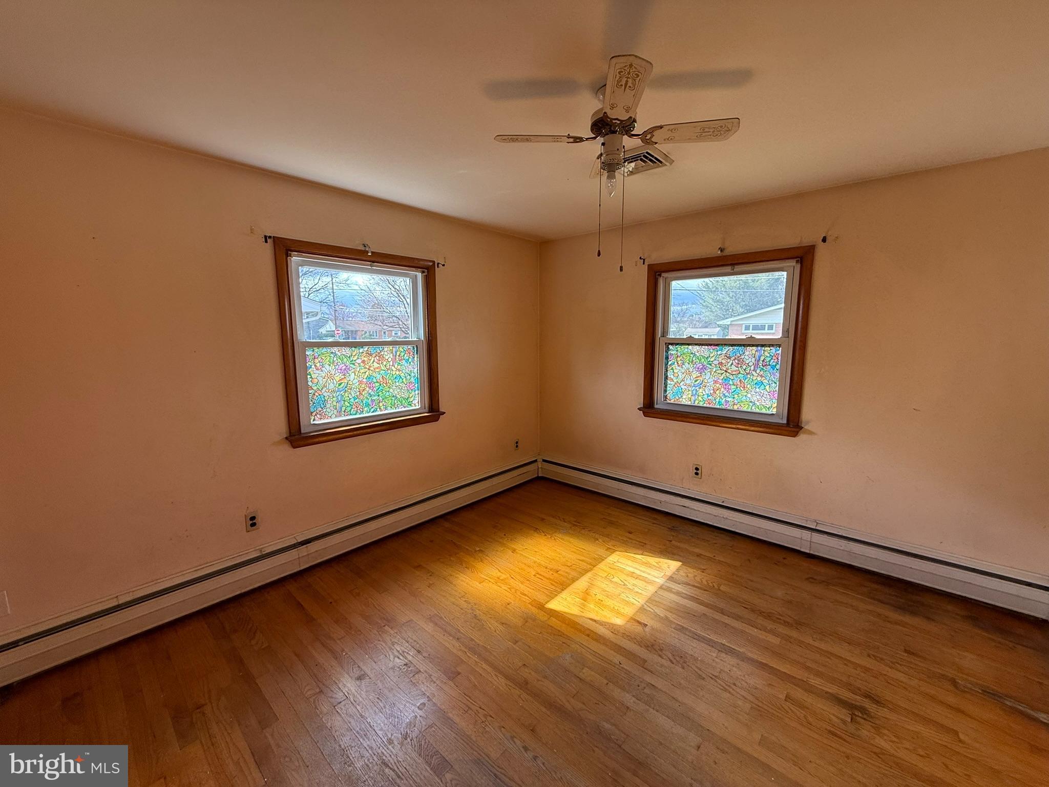 ORCHARD CREST - Residential