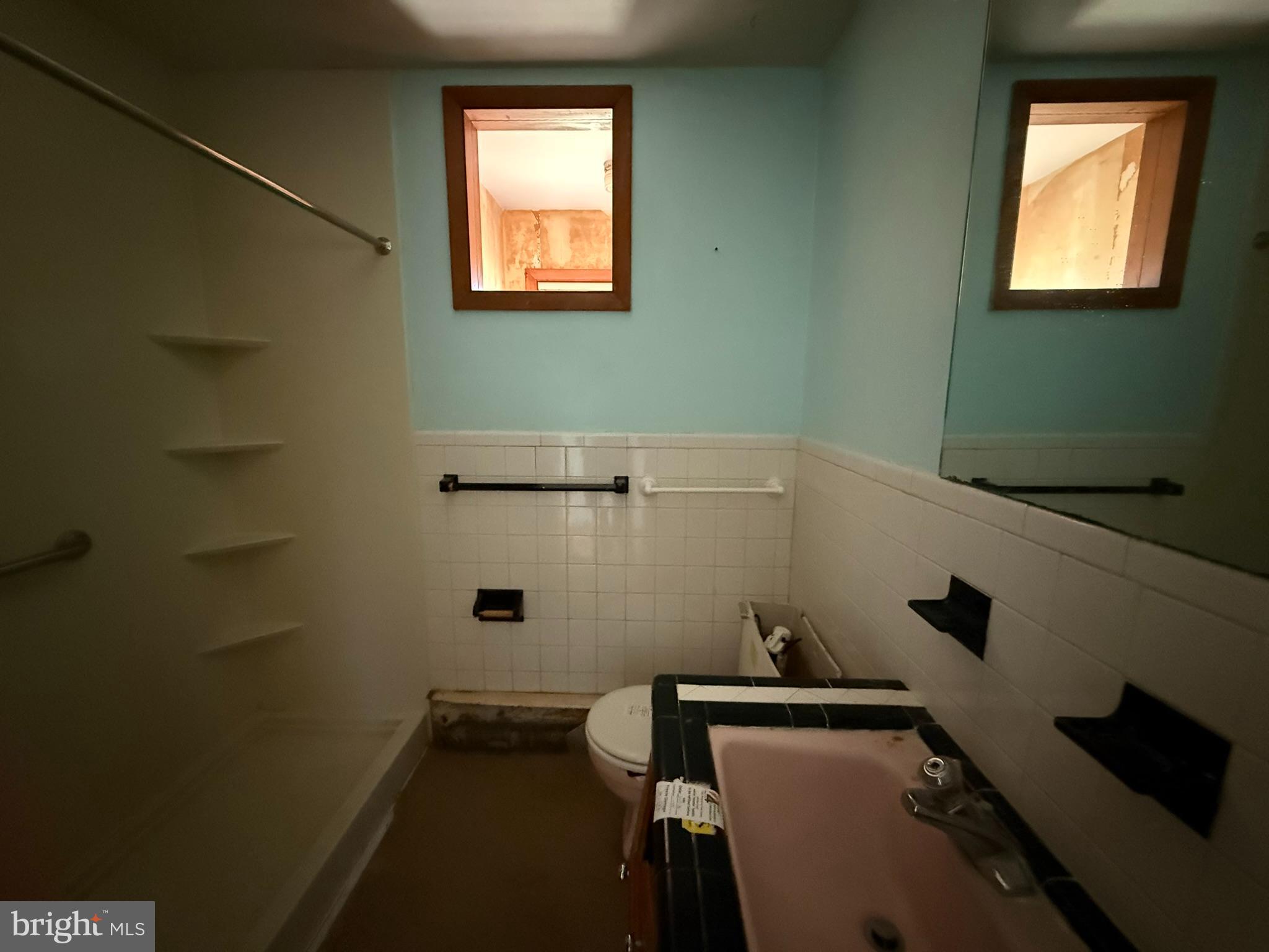 ORCHARD CREST - Residential