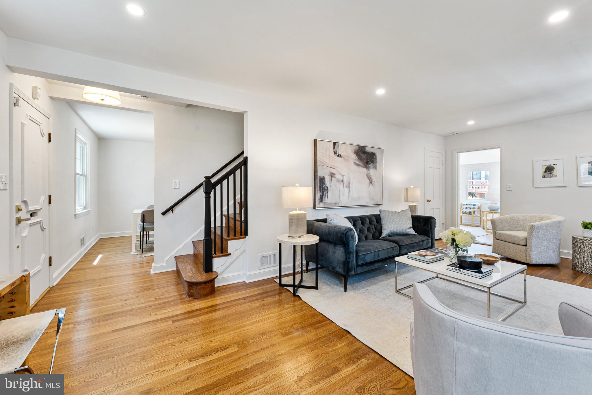 1604 CRITTENDEN STREET NE