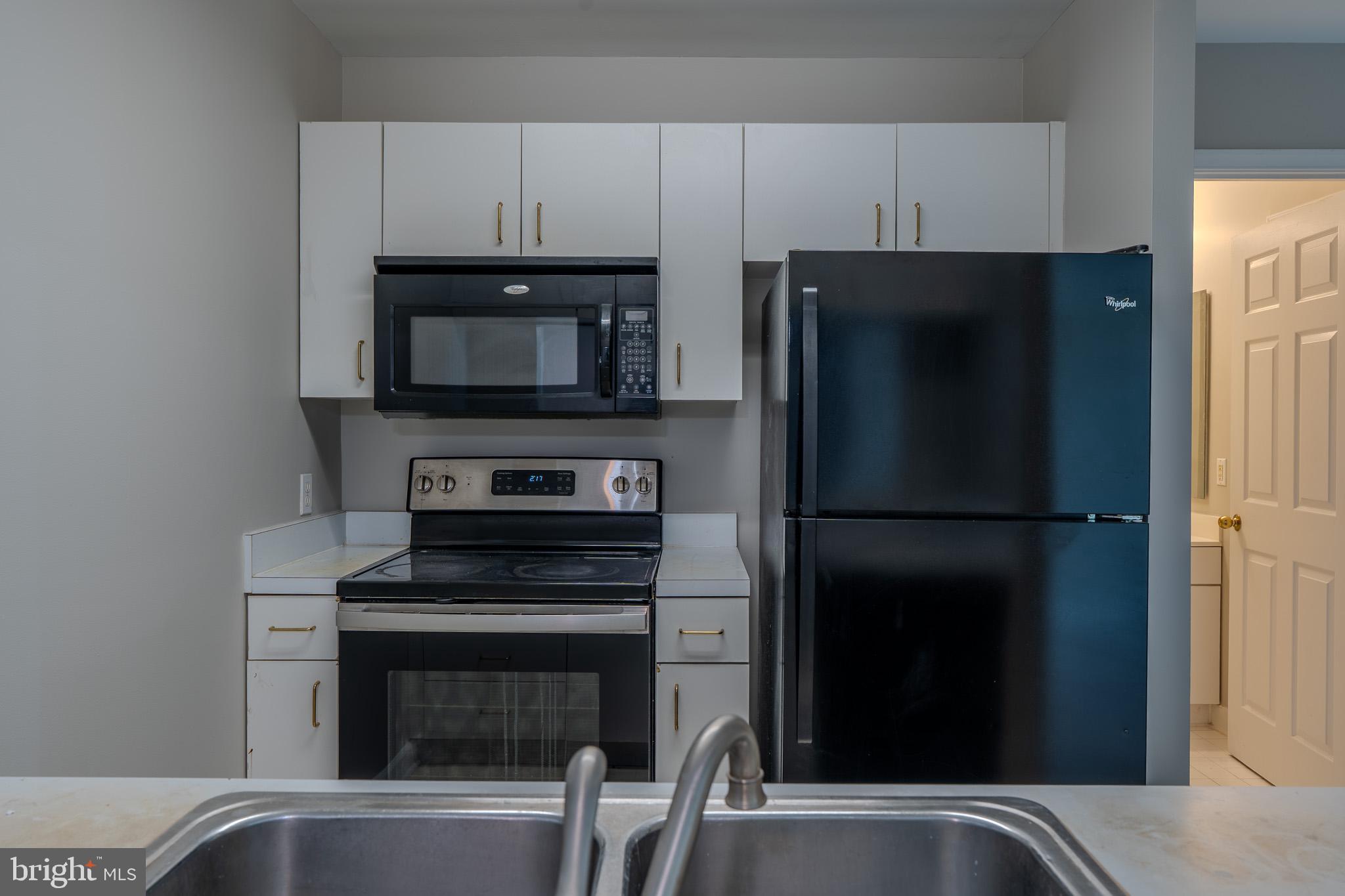 HARBORVIEW CONDOMINIUMS - Residential