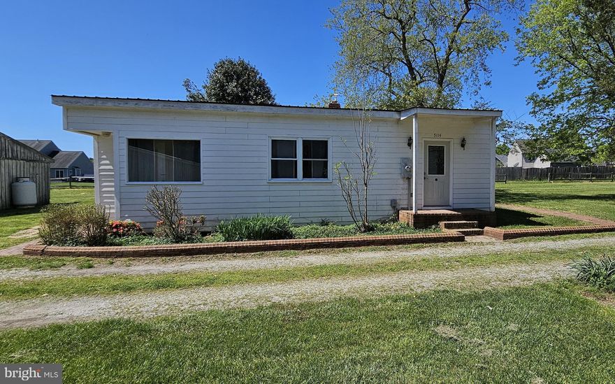 Unique property on Berclair Plantation. 2 bedrooms, 1 1/2 bath home ready for occupancy. 2 carport stalls for parking is included. No access to outbuildings. Small pets allowed on a case by case basis. Apply online at Longandfoster.com. Non-refundable pet fee of $350/pet