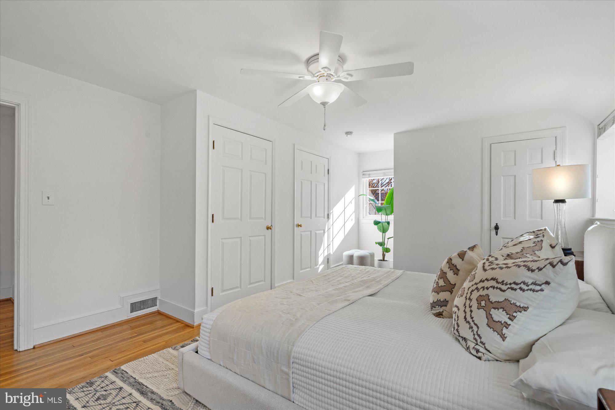 BEVERLY HILLS - Residential