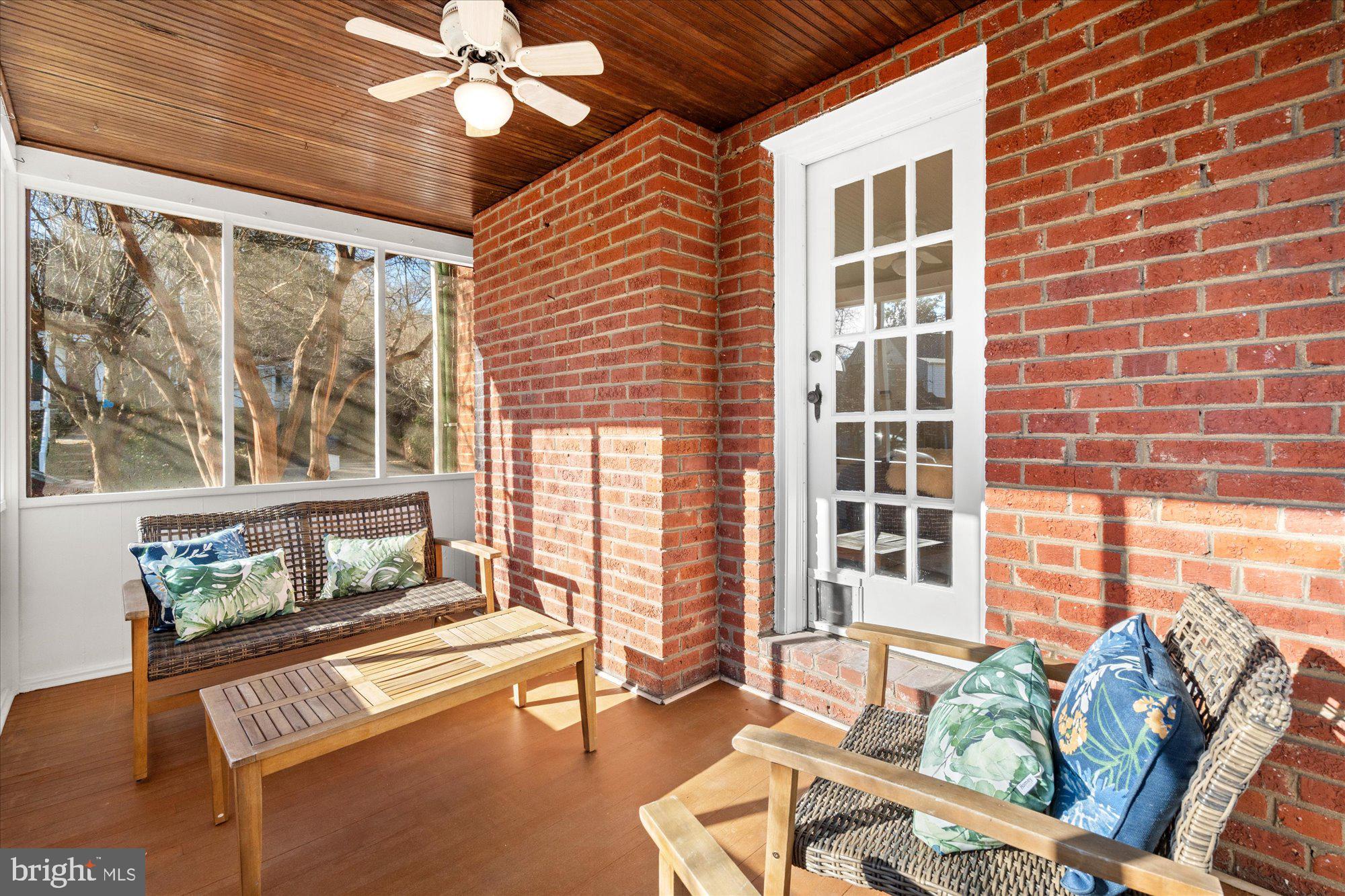 BEVERLY HILLS - Residential