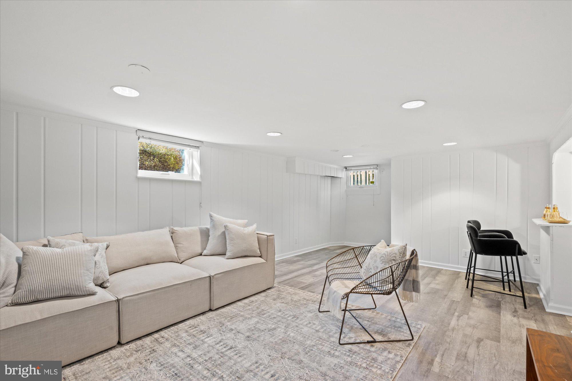 BEVERLY HILLS - Residential