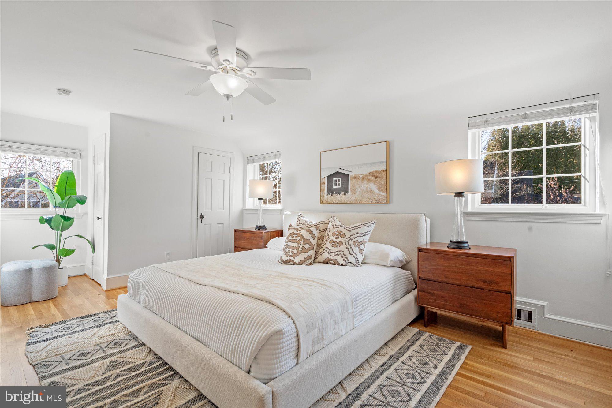 BEVERLY HILLS - Residential