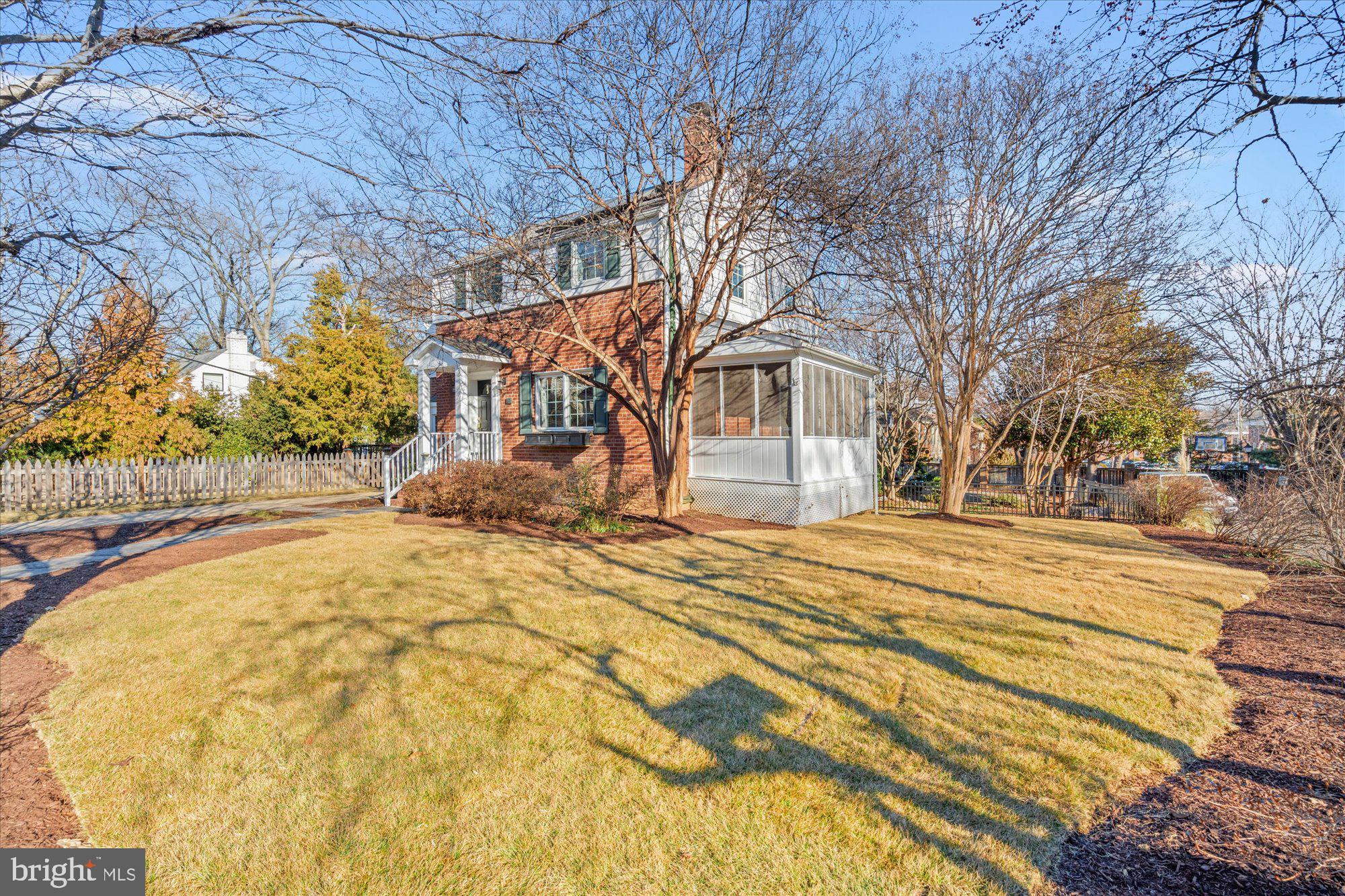 BEVERLY HILLS - Residential