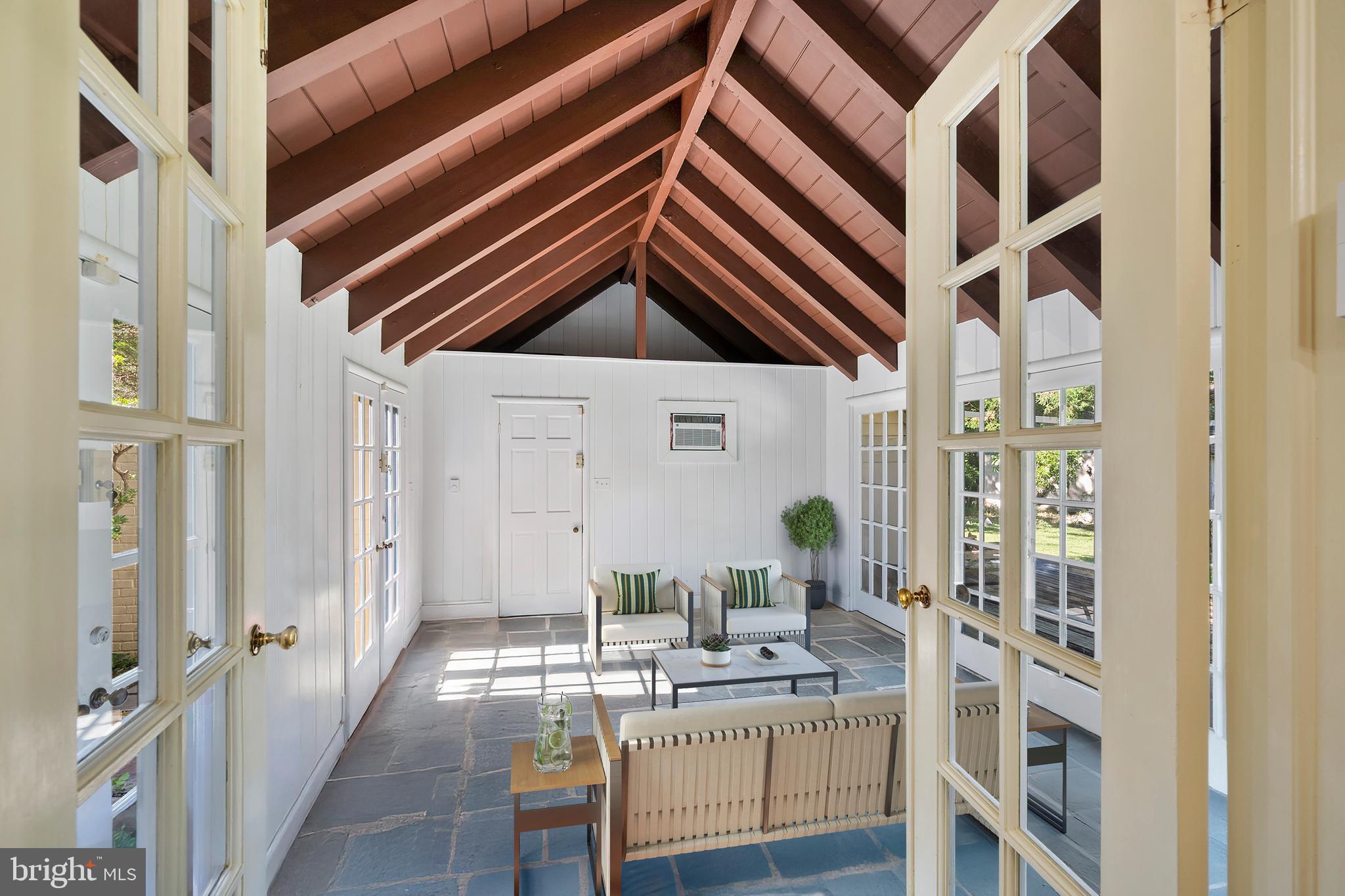 DARNESTOWN OUTSIDE - Residential