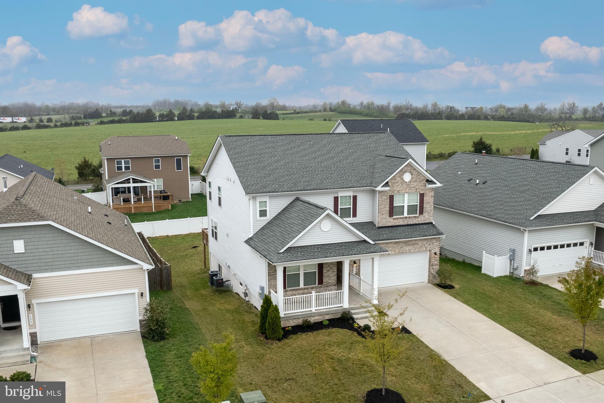 SOUTHERN HILLS - Residential