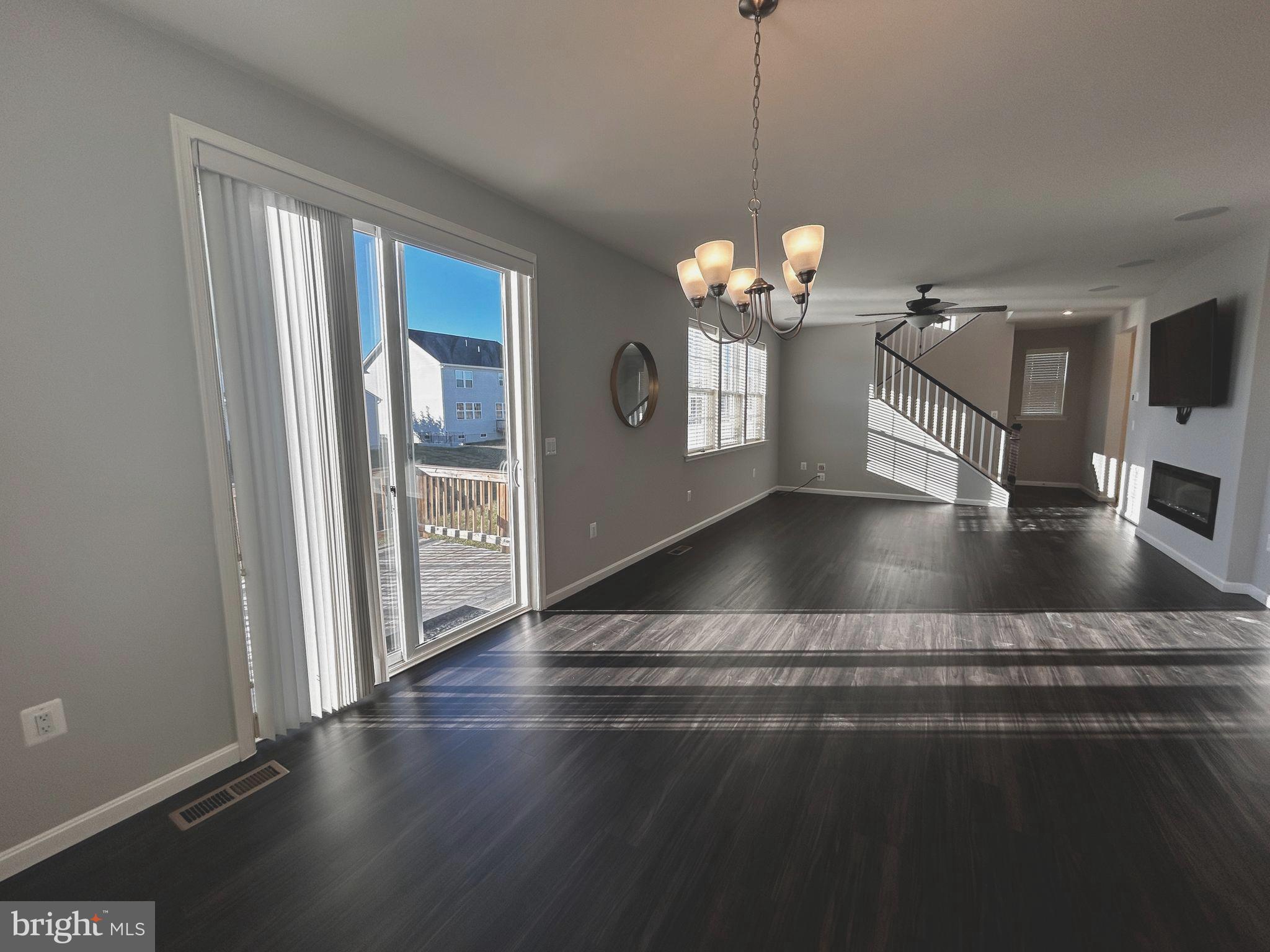 SOUTHERN HILLS - Residential