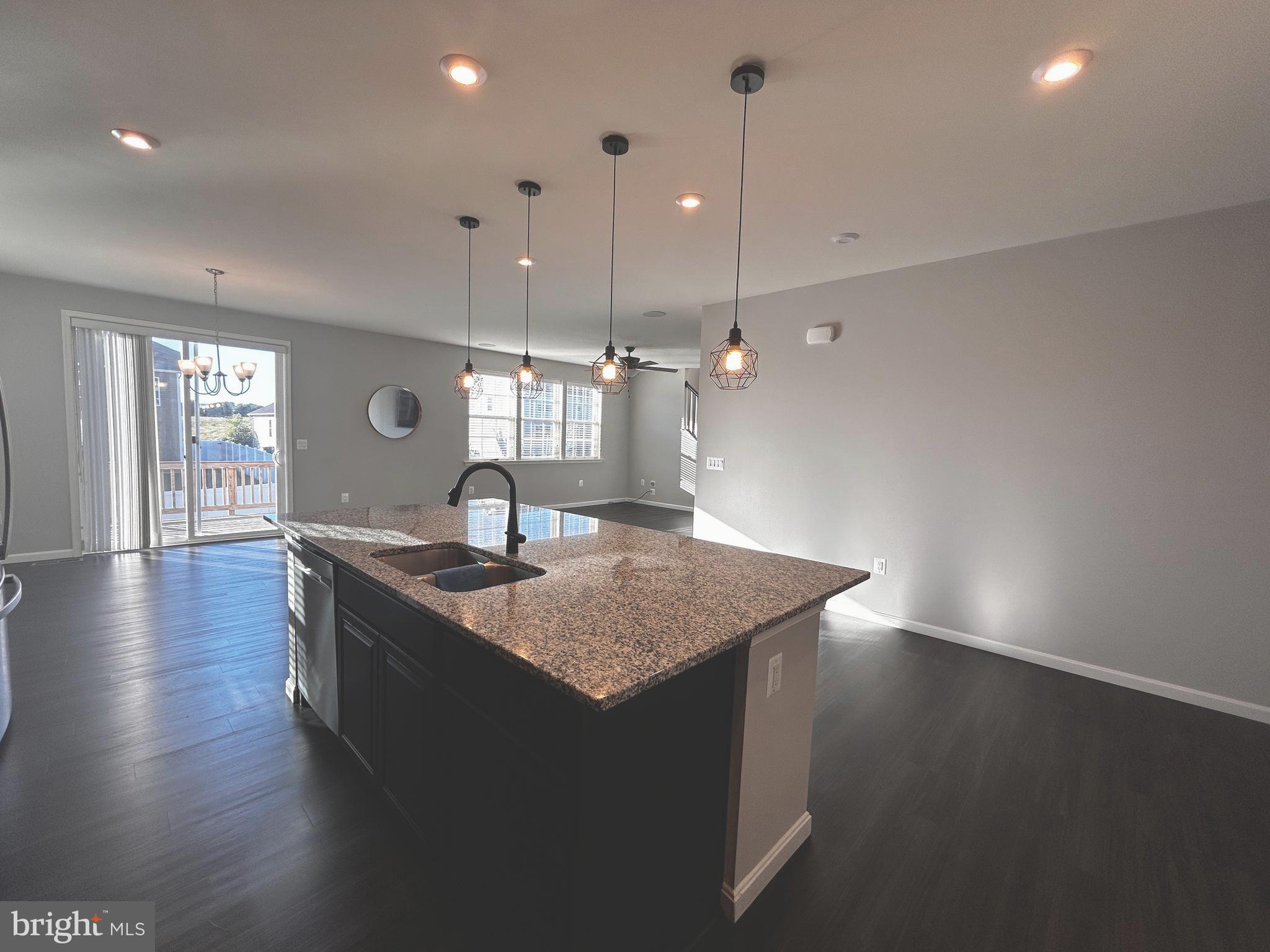 SOUTHERN HILLS - Residential