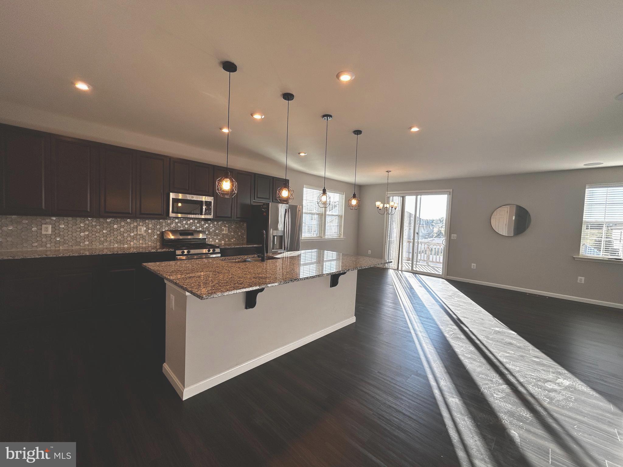 SOUTHERN HILLS - Residential