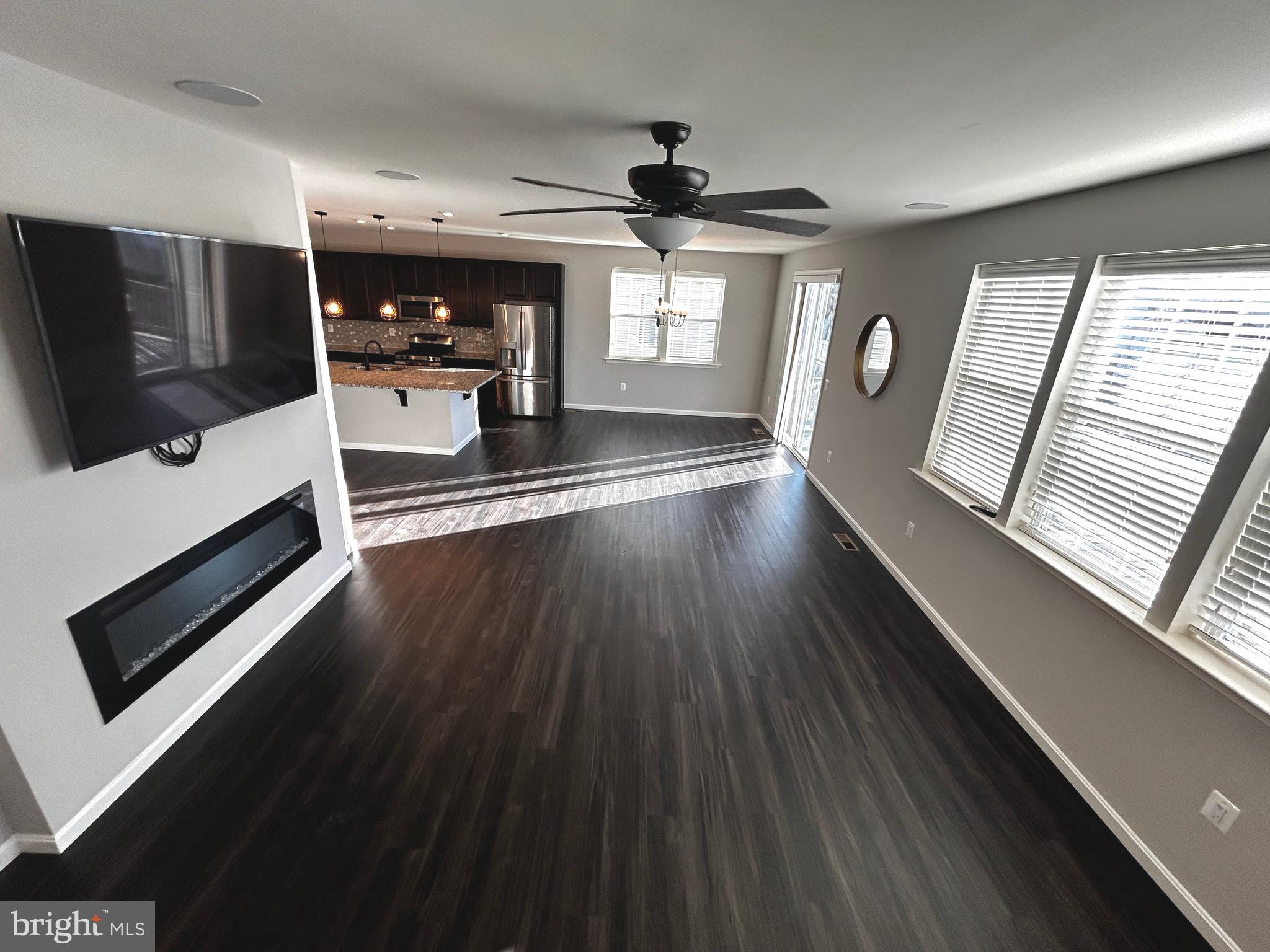 SOUTHERN HILLS - Residential