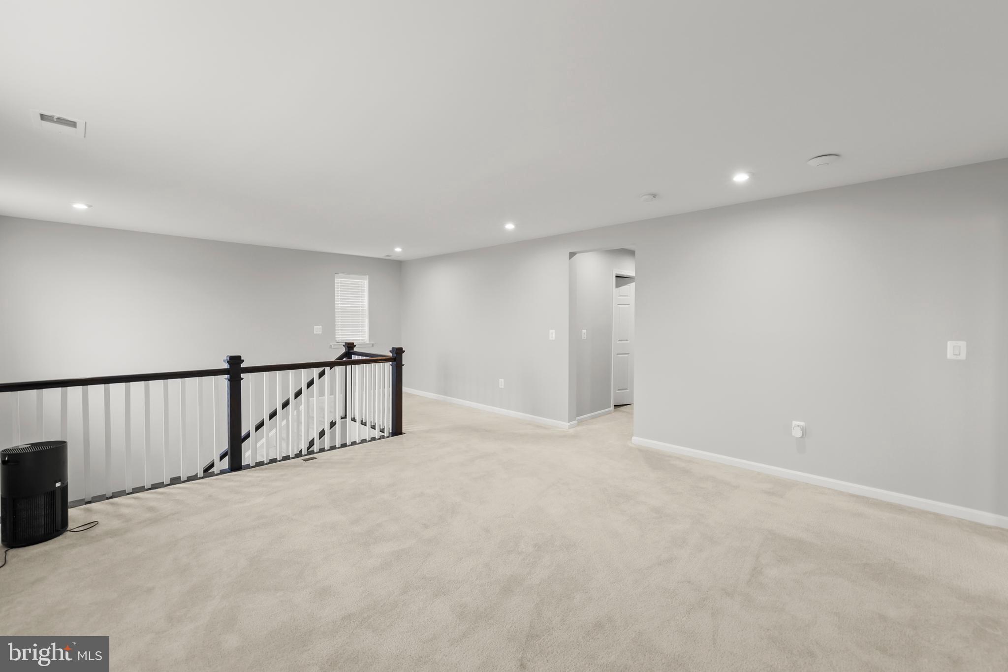 SOUTHERN HILLS - Residential