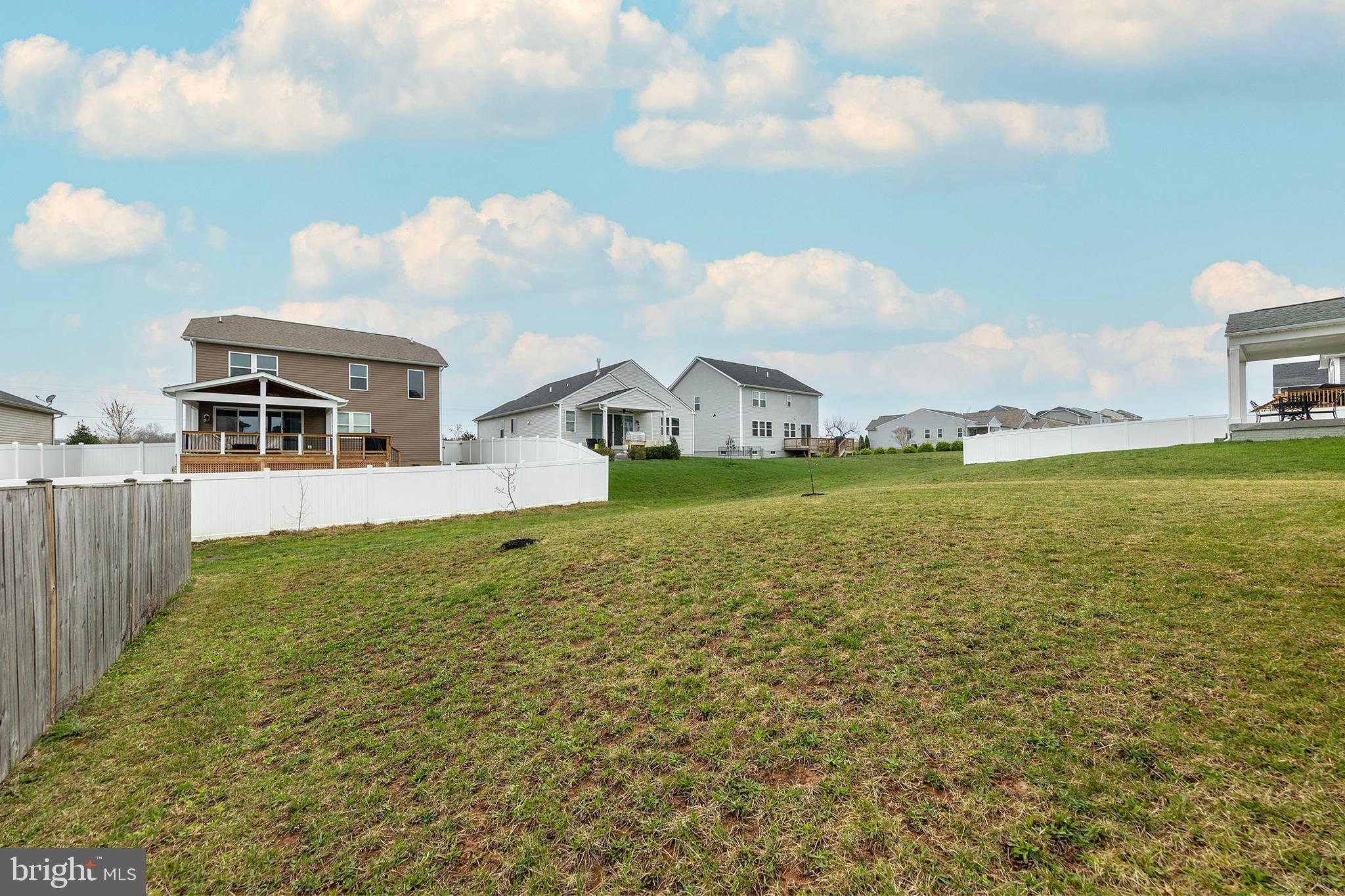 SOUTHERN HILLS - Residential