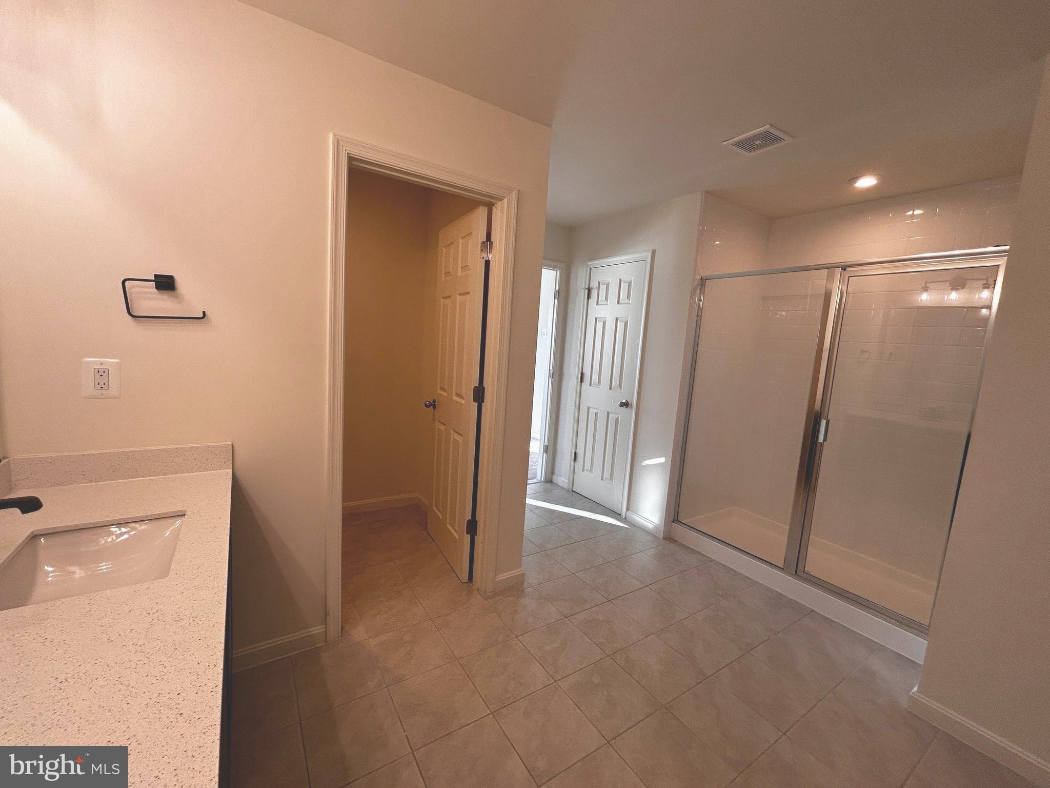 SOUTHERN HILLS - Residential