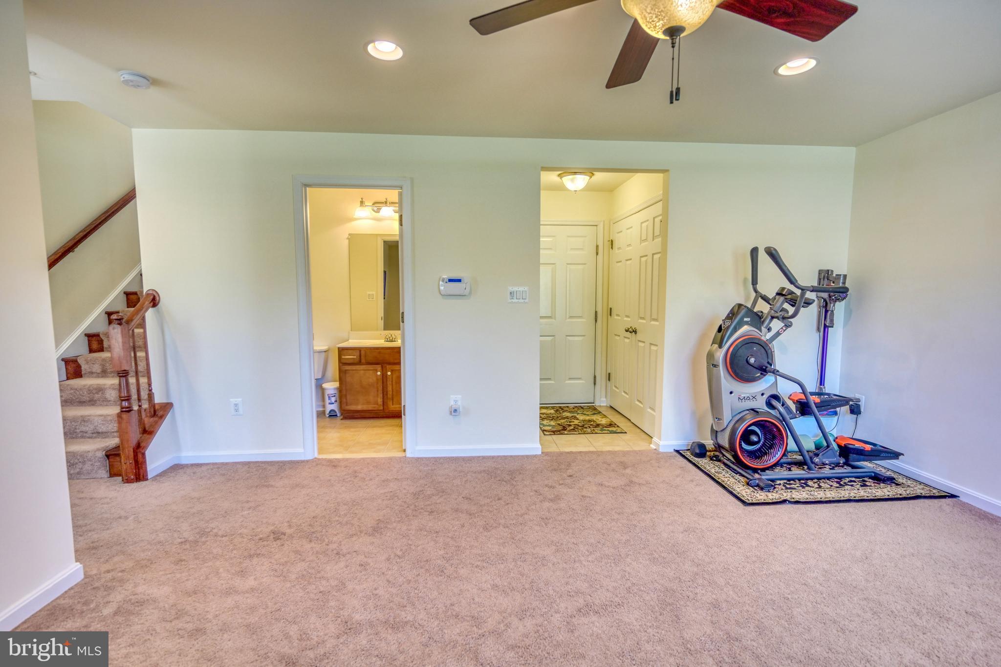 ROCKLAND AT ROGERS - Residential