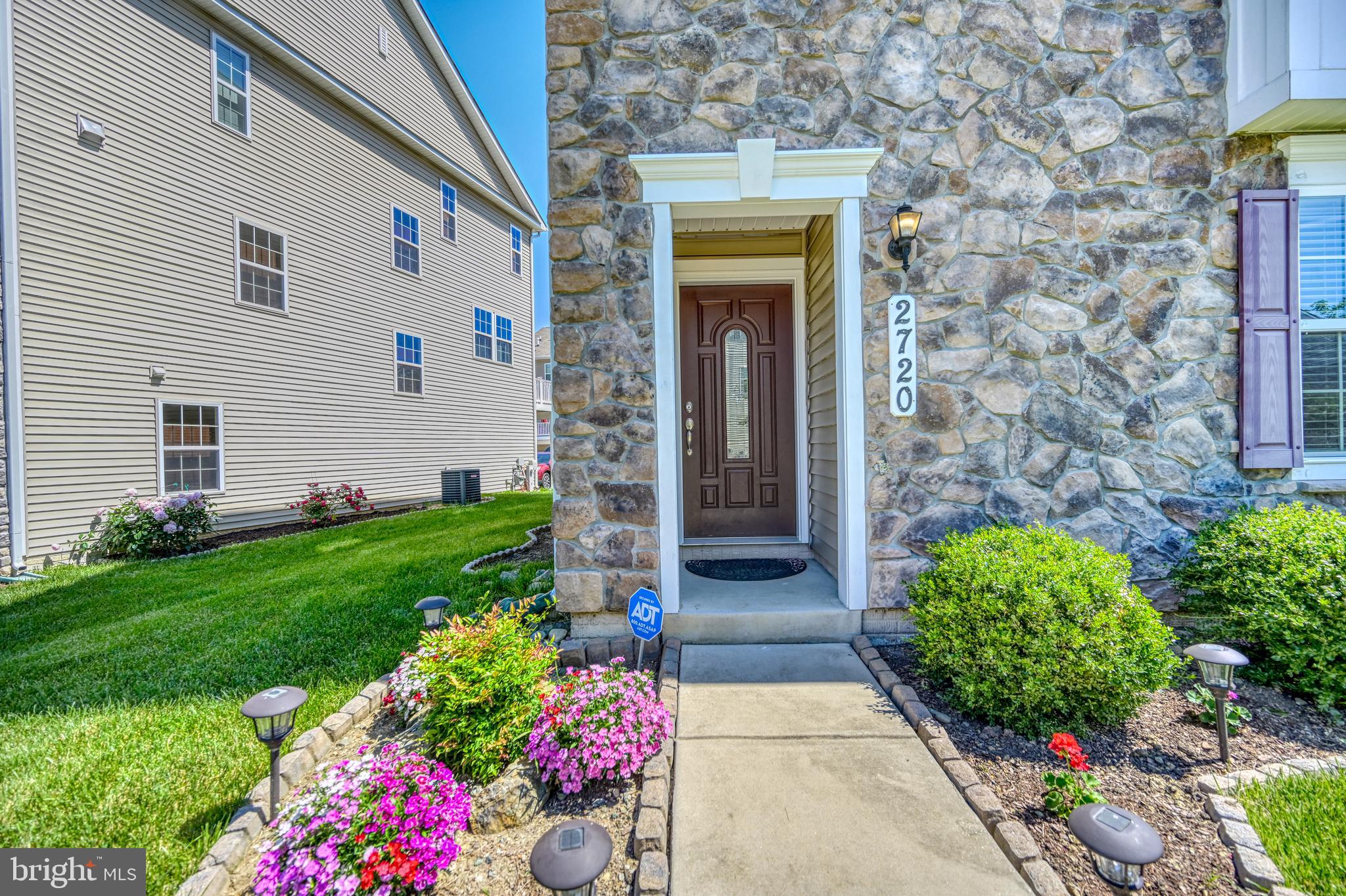 ROCKLAND AT ROGERS - Residential