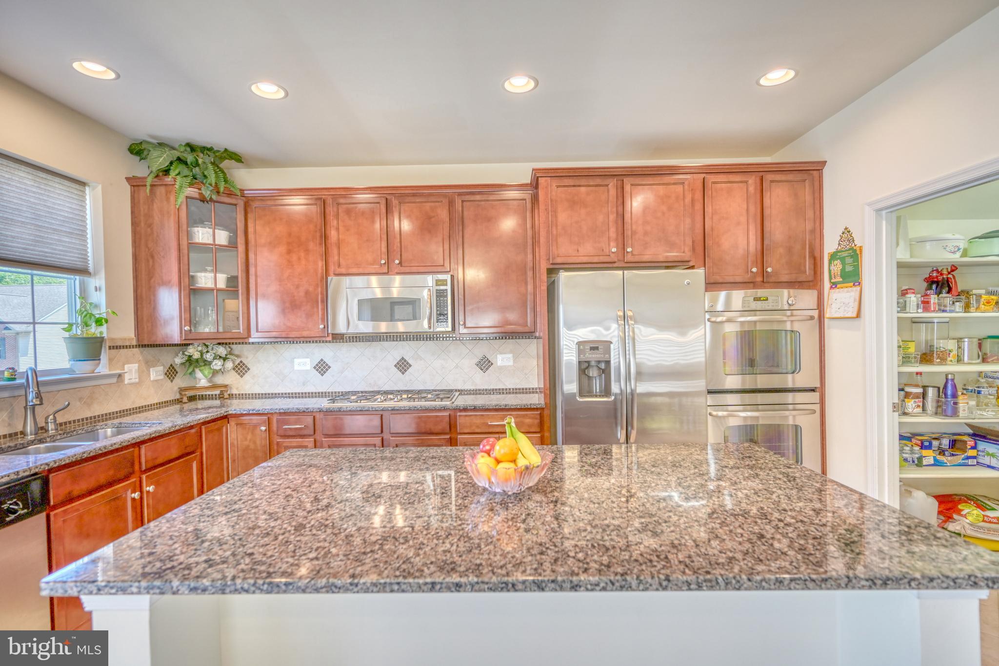 ROCKLAND AT ROGERS - Residential