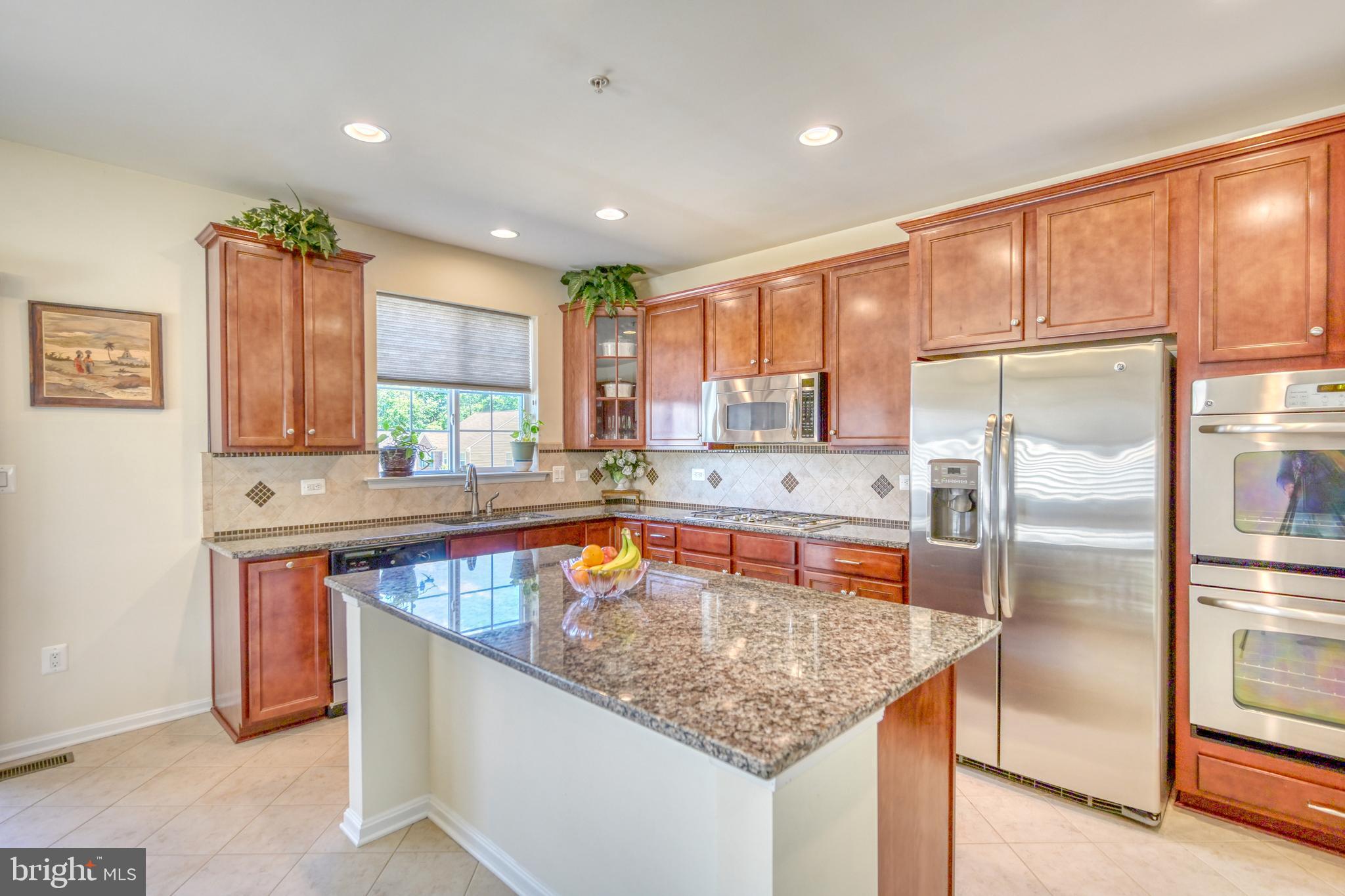 ROCKLAND AT ROGERS - Residential