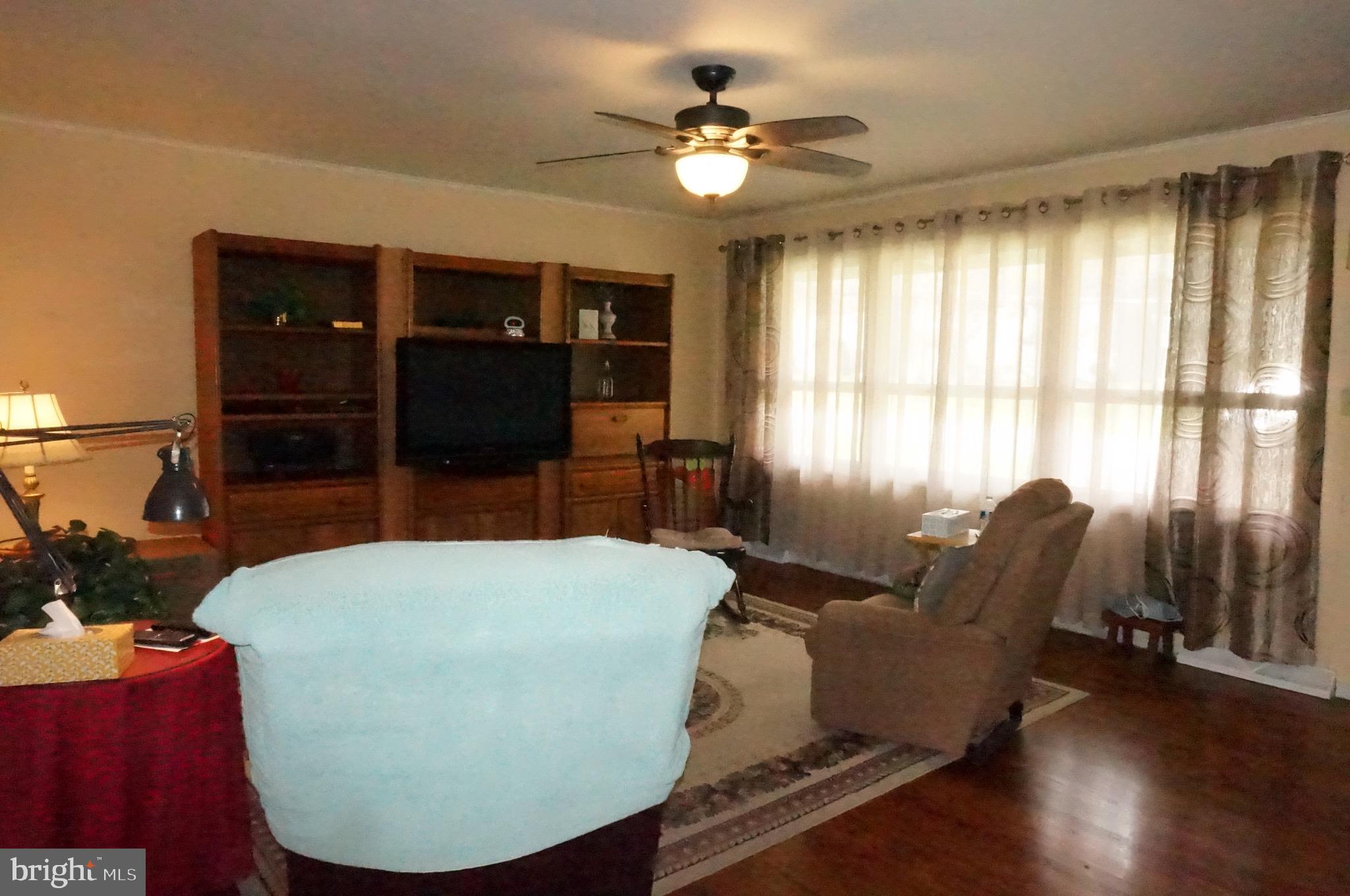 WINDSOR PARK - Residential