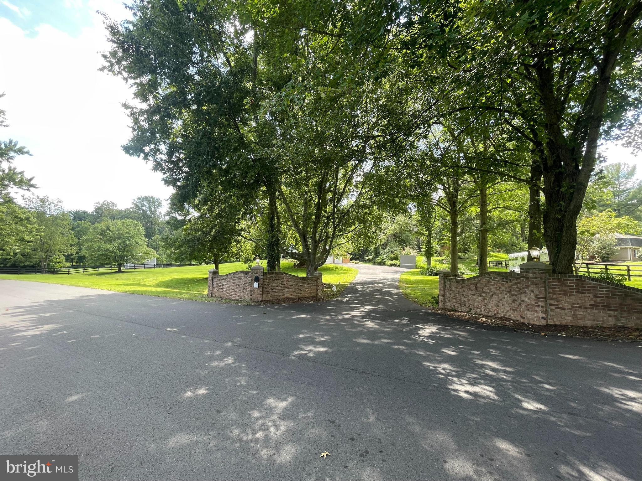 FOX LAKE - Residential