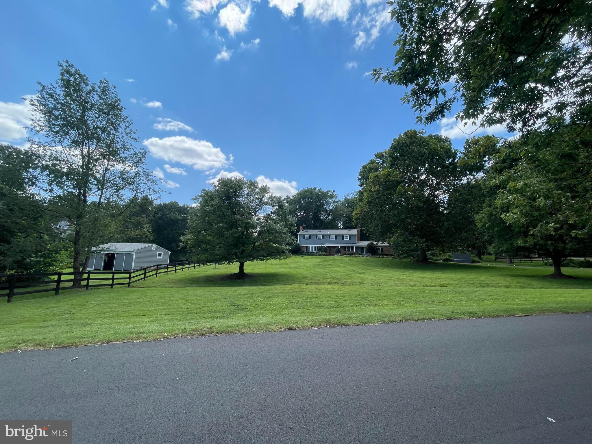 FOX LAKE - Residential