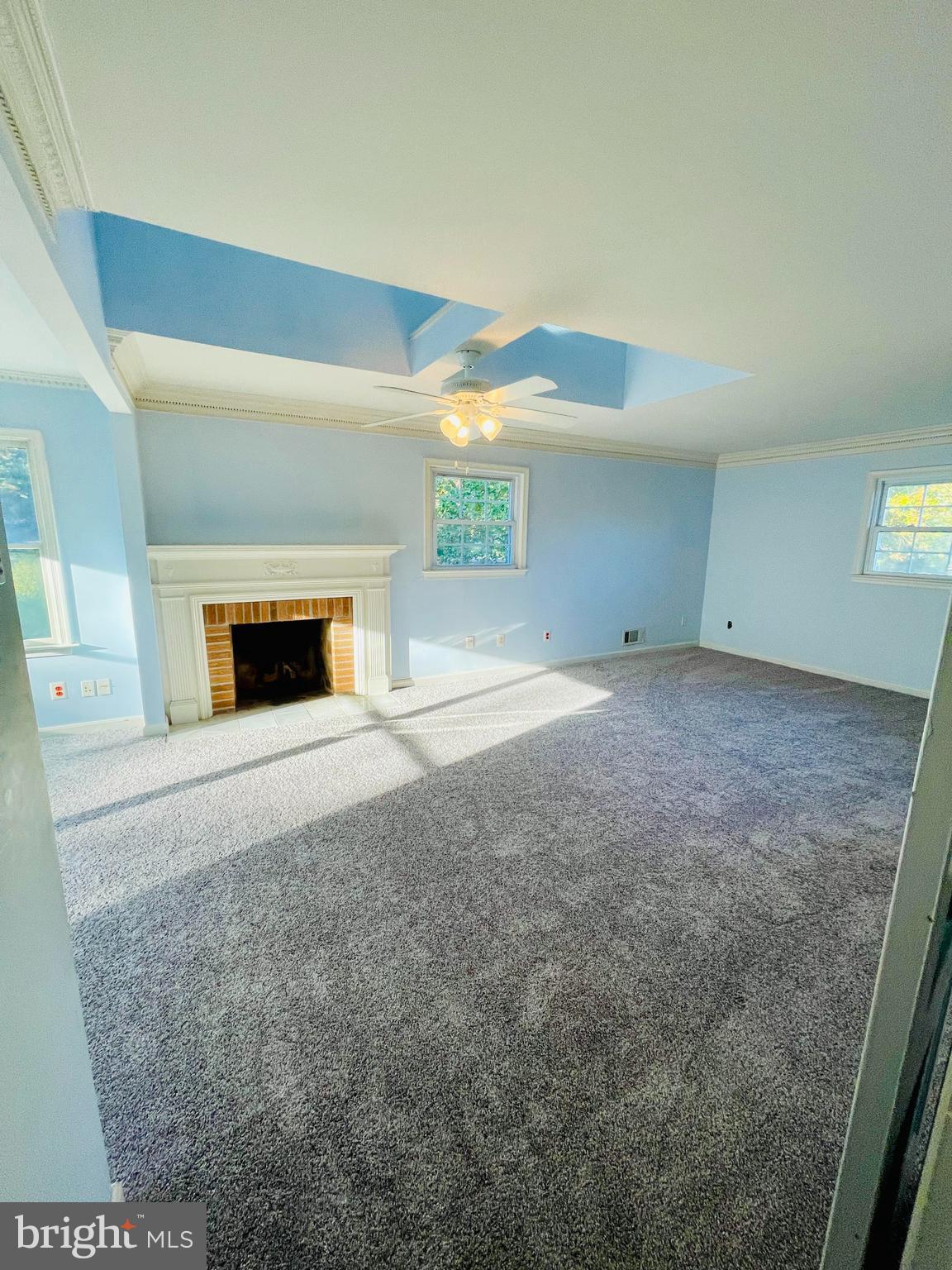 FOX LAKE - Residential