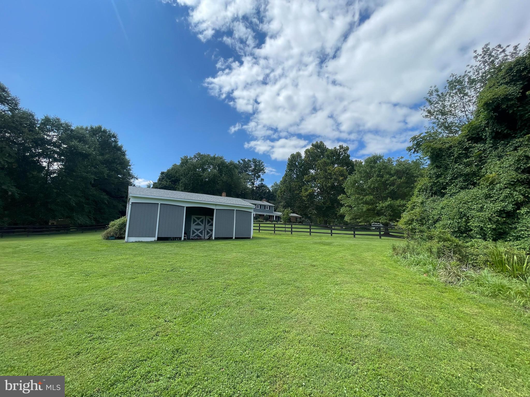 FOX LAKE - Residential