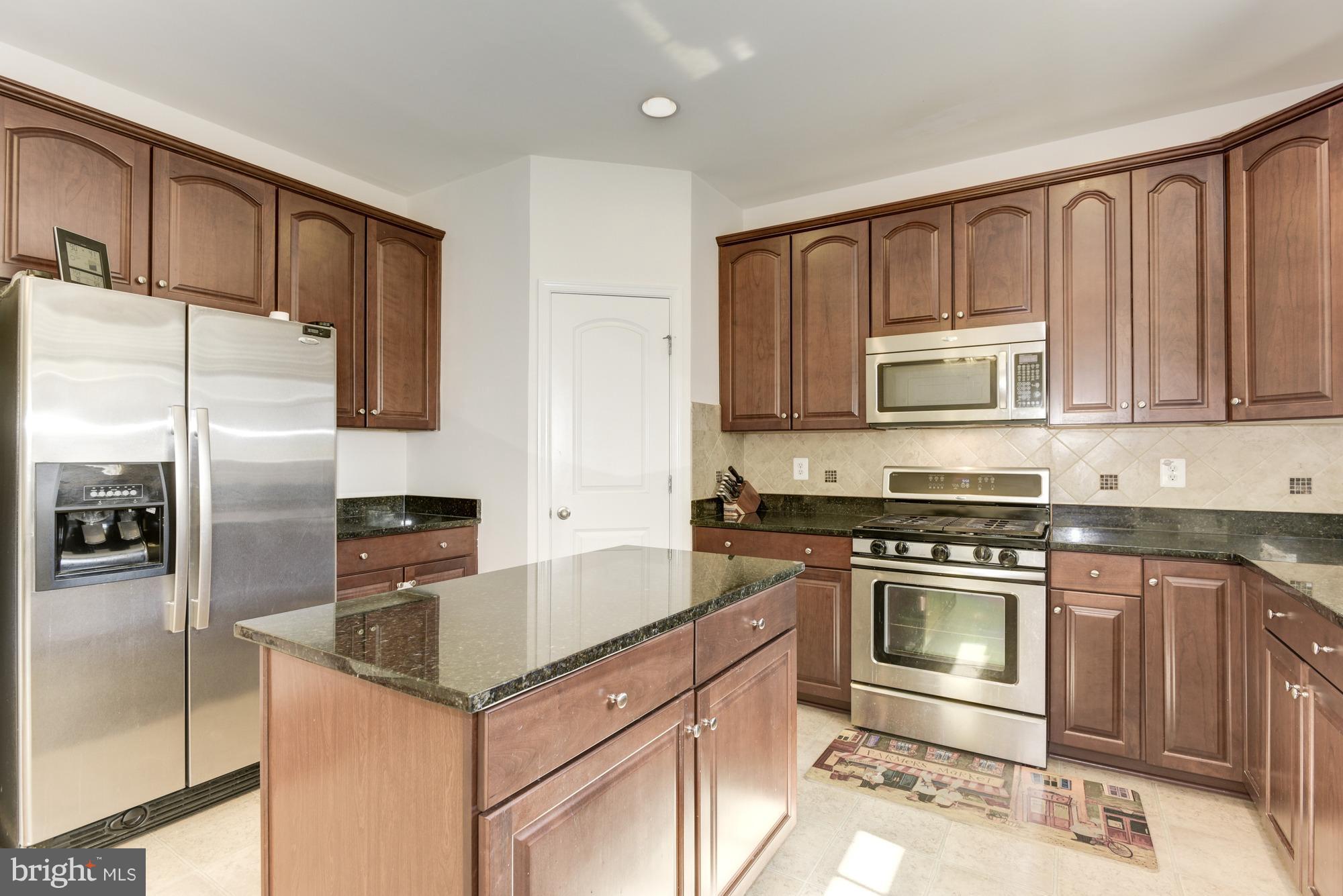22672 FLOWING SPRING SQUARE