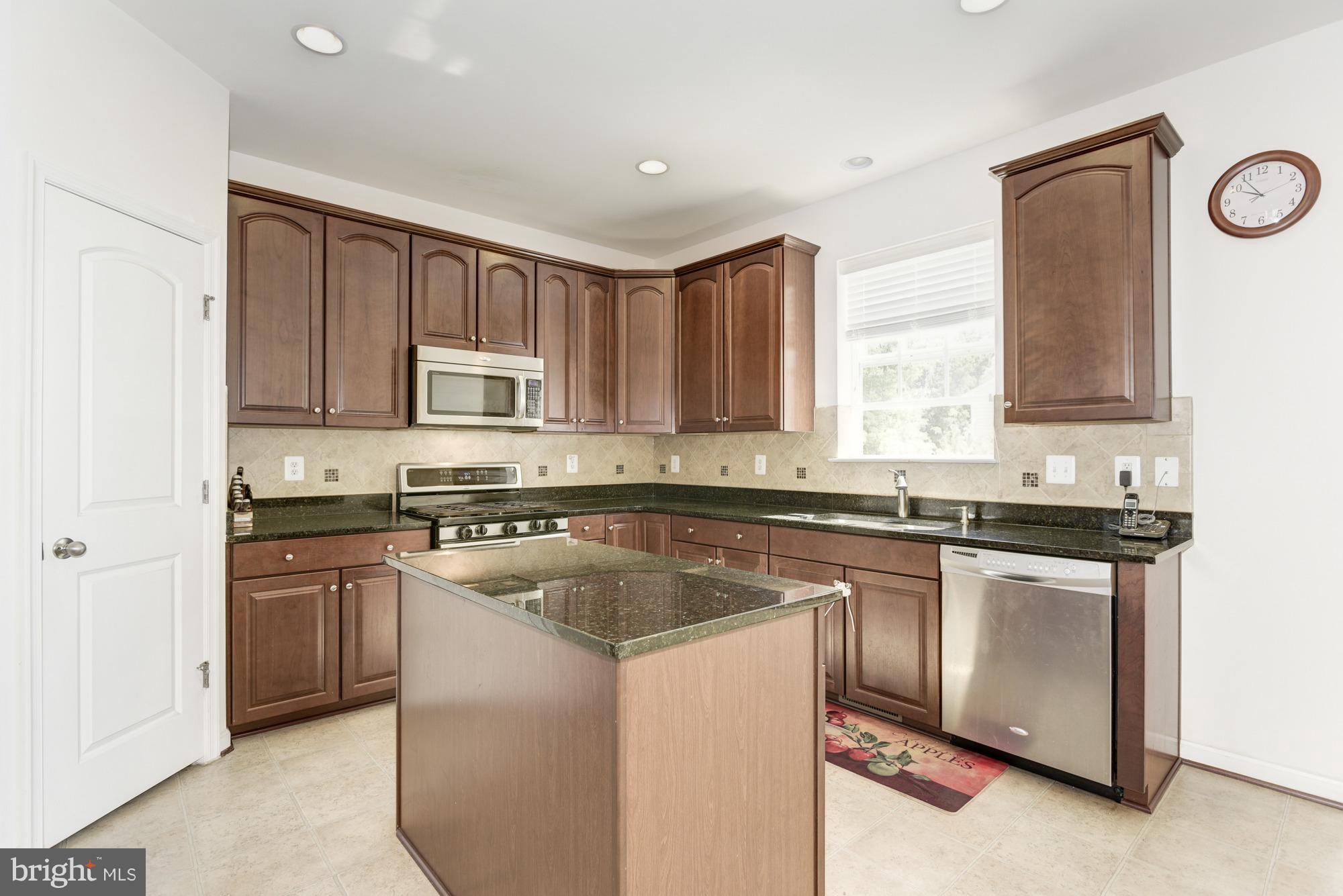 22672 FLOWING SPRING SQUARE
