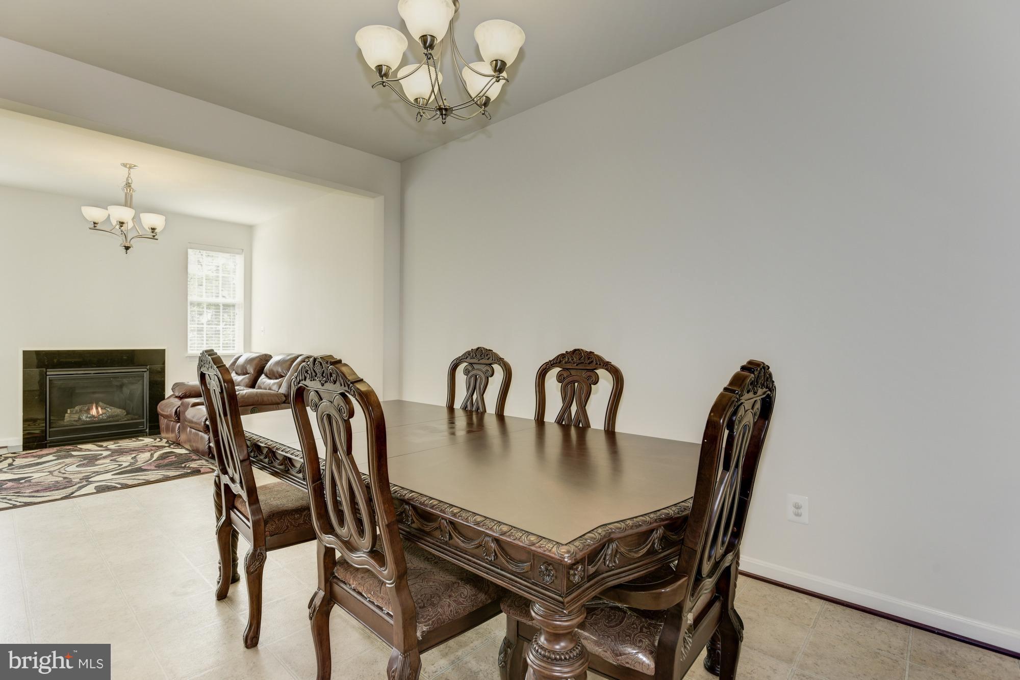 22672 FLOWING SPRING SQUARE