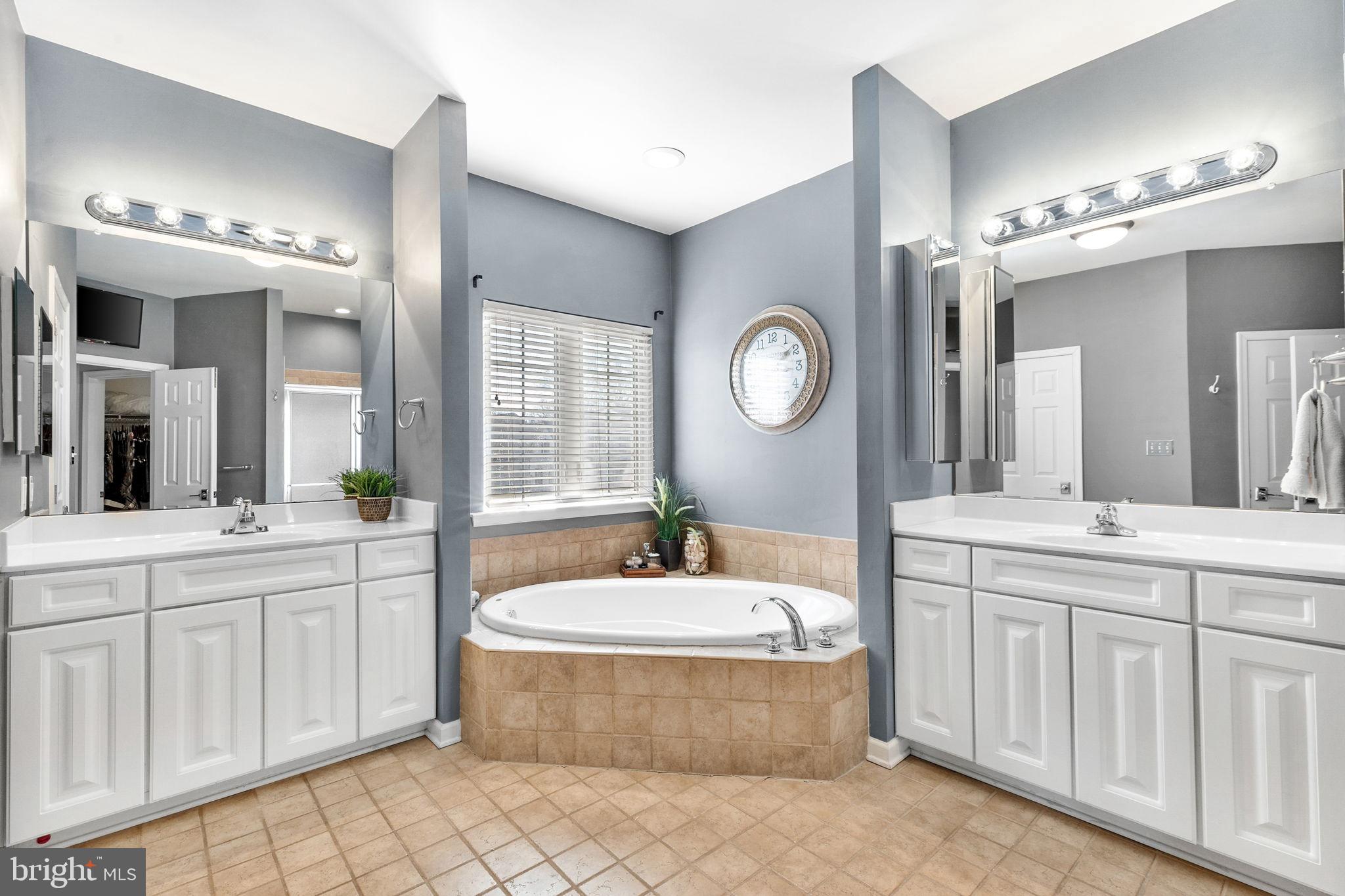 STONE CREEK - Residential