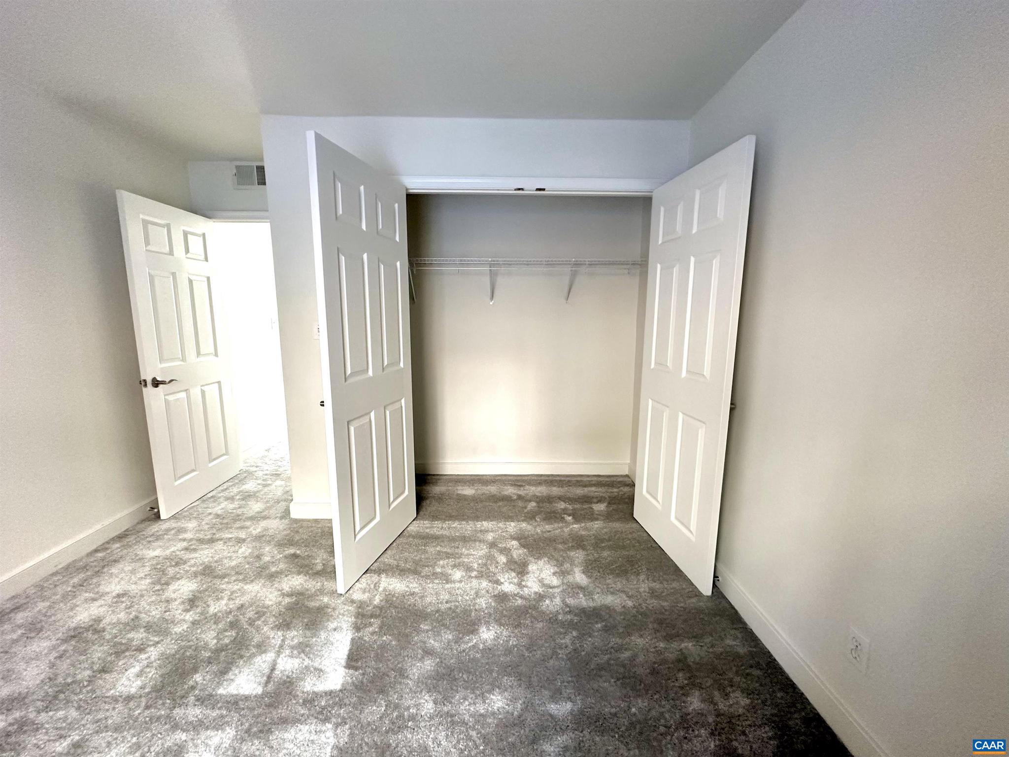 FOUNTAIN COURT - Residential Lease