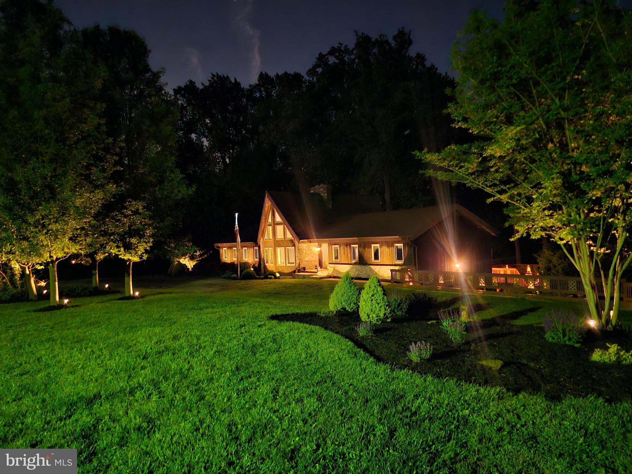 1106 EMERALD DRIVE