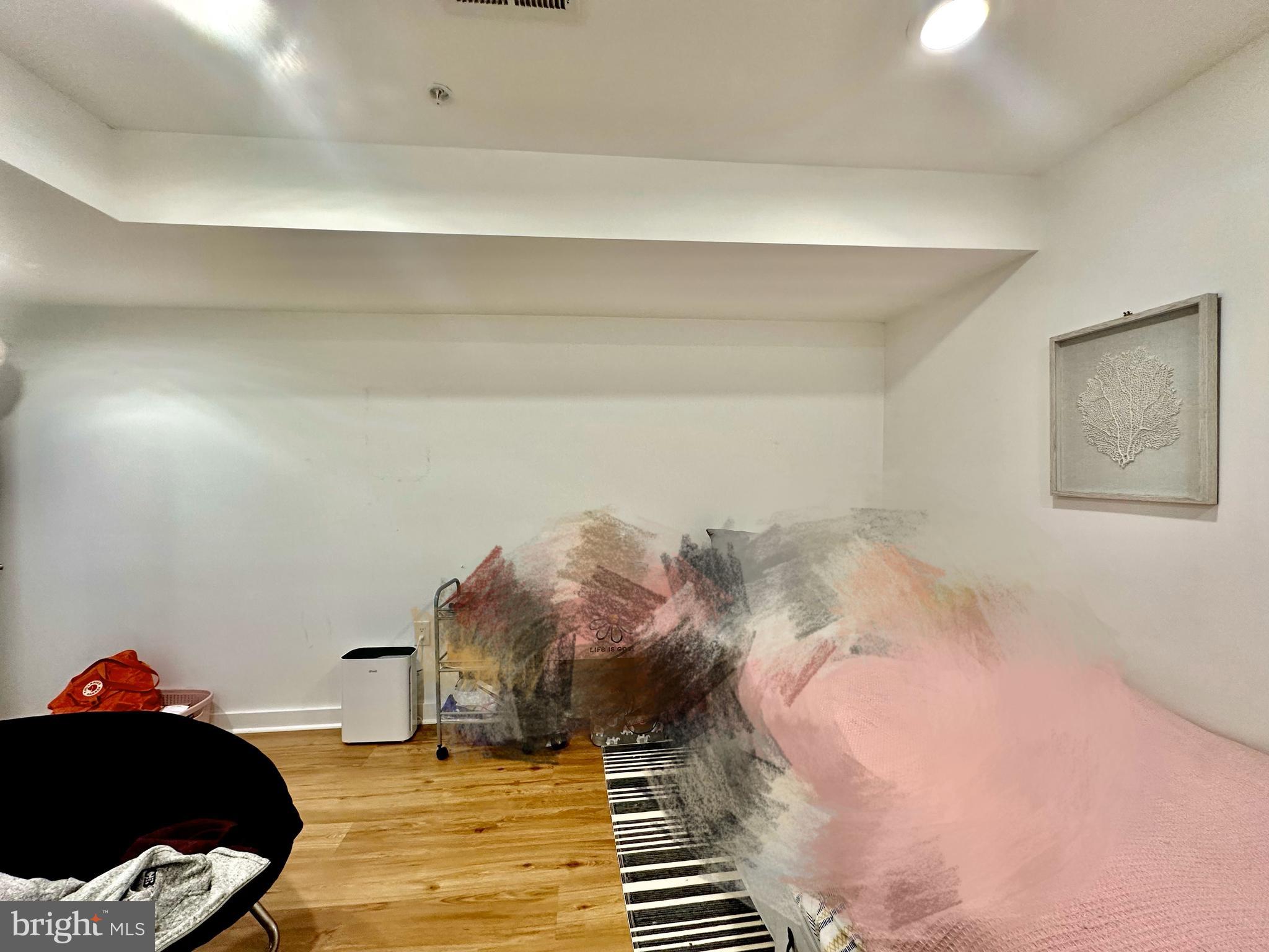 UNIVERSITY CITY - Residential Lease