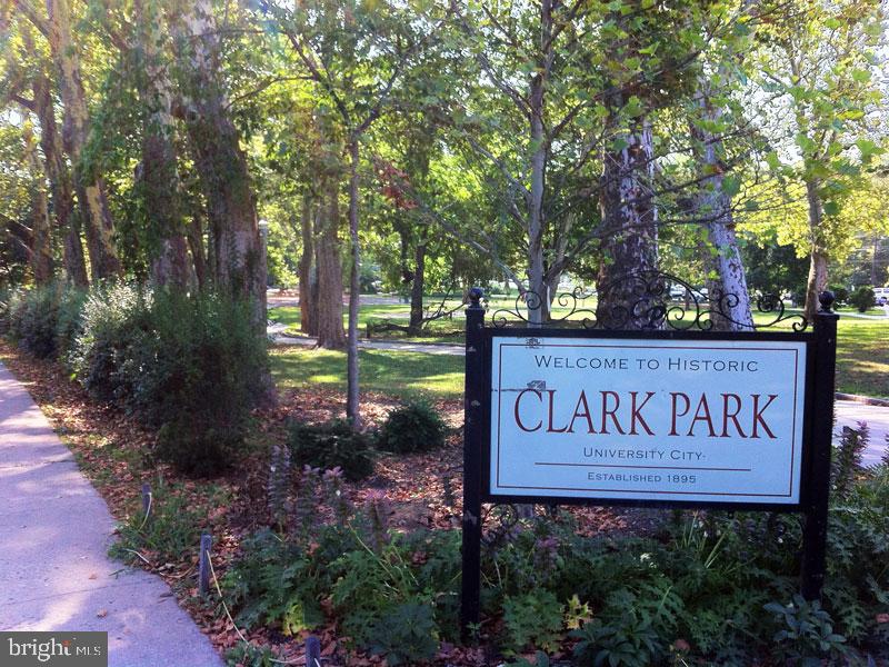 UNIVERSITY CITY - Residential Lease