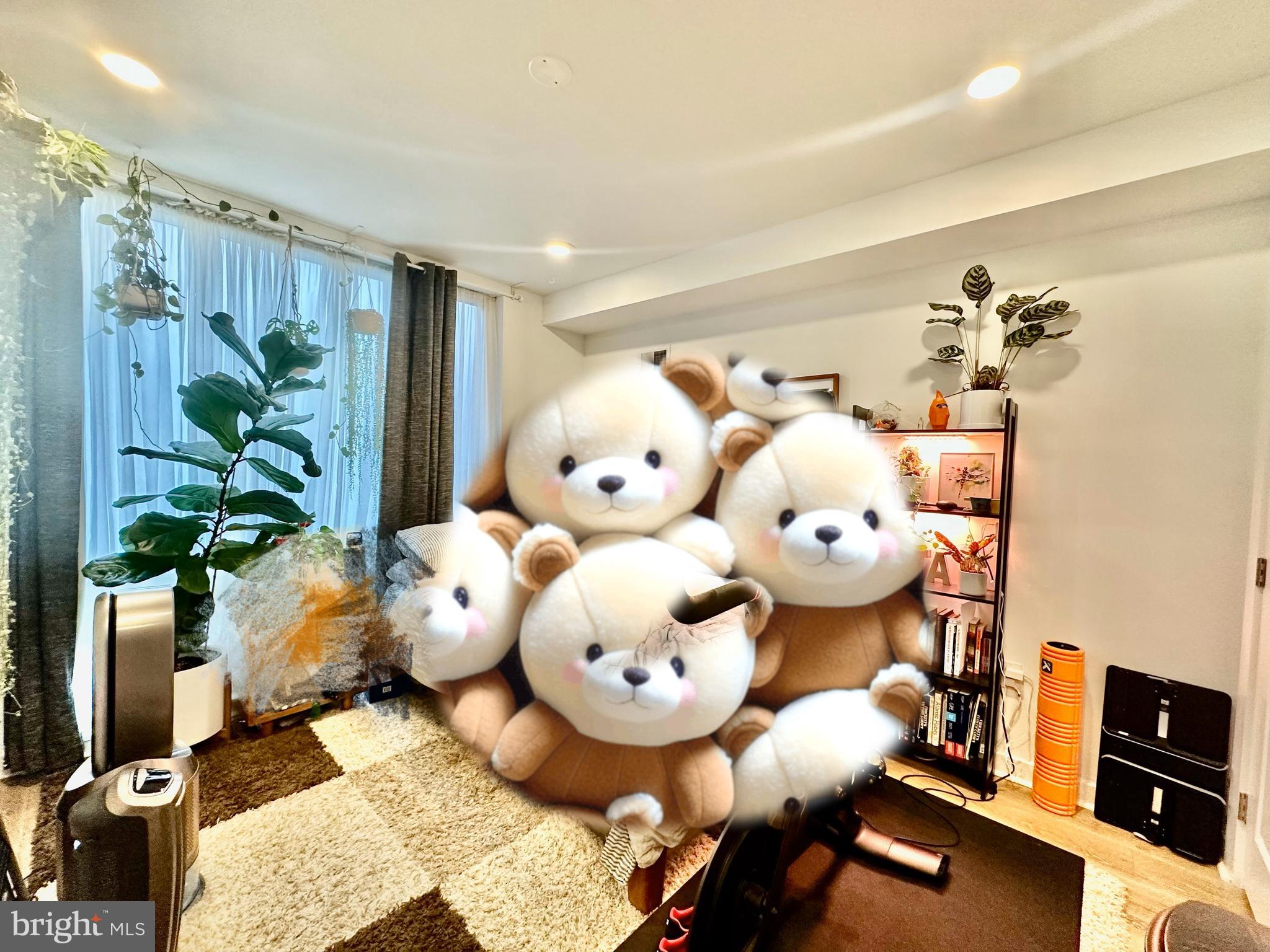 UNIVERSITY CITY - Residential Lease