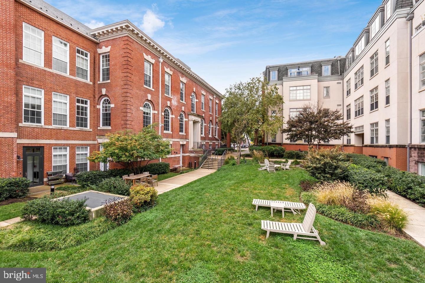 BLOOMINGDALE - Residential Lease