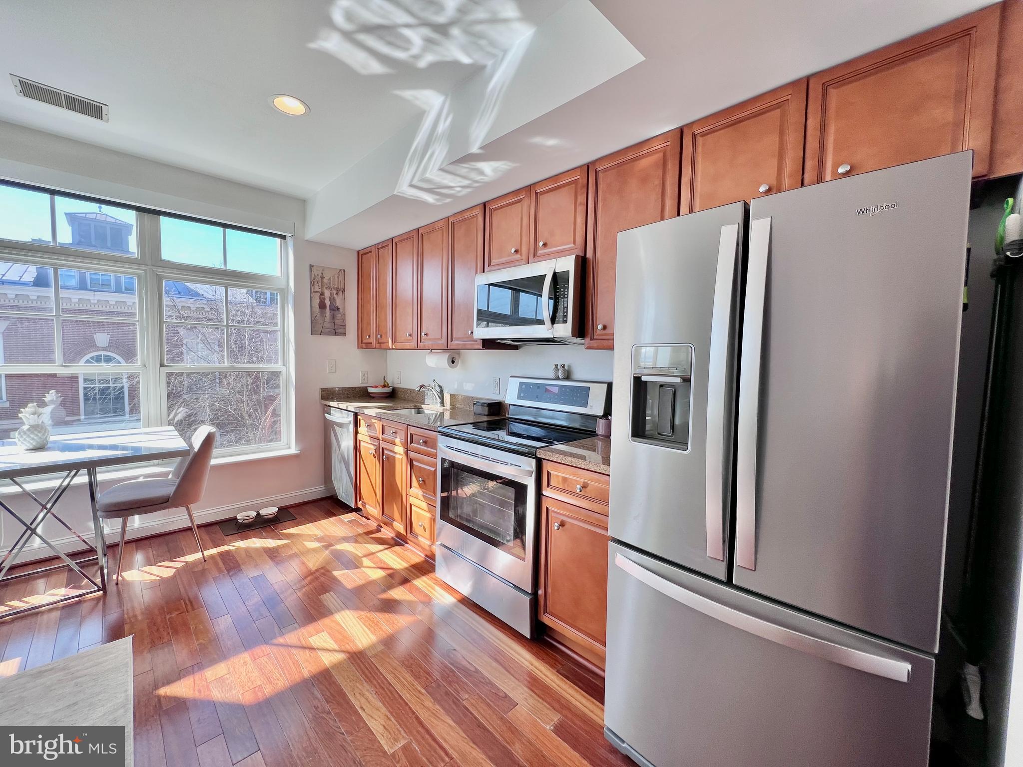 BLOOMINGDALE - Residential Lease