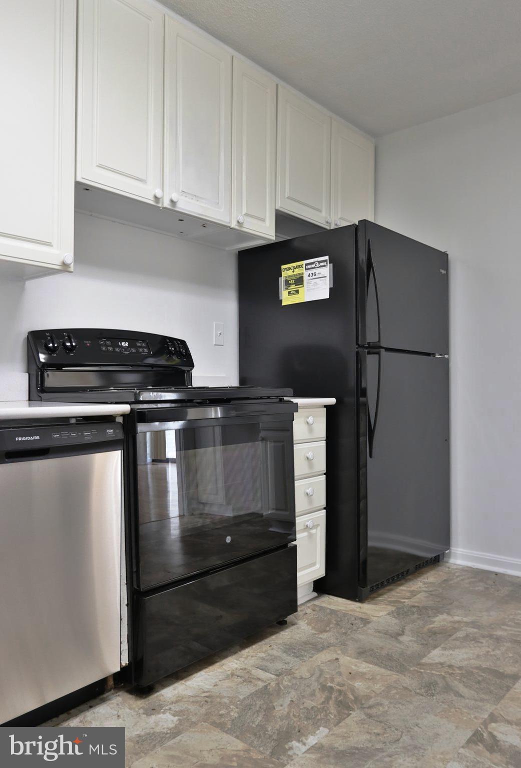 WATERGATE AT LANDMARK - Residential Lease